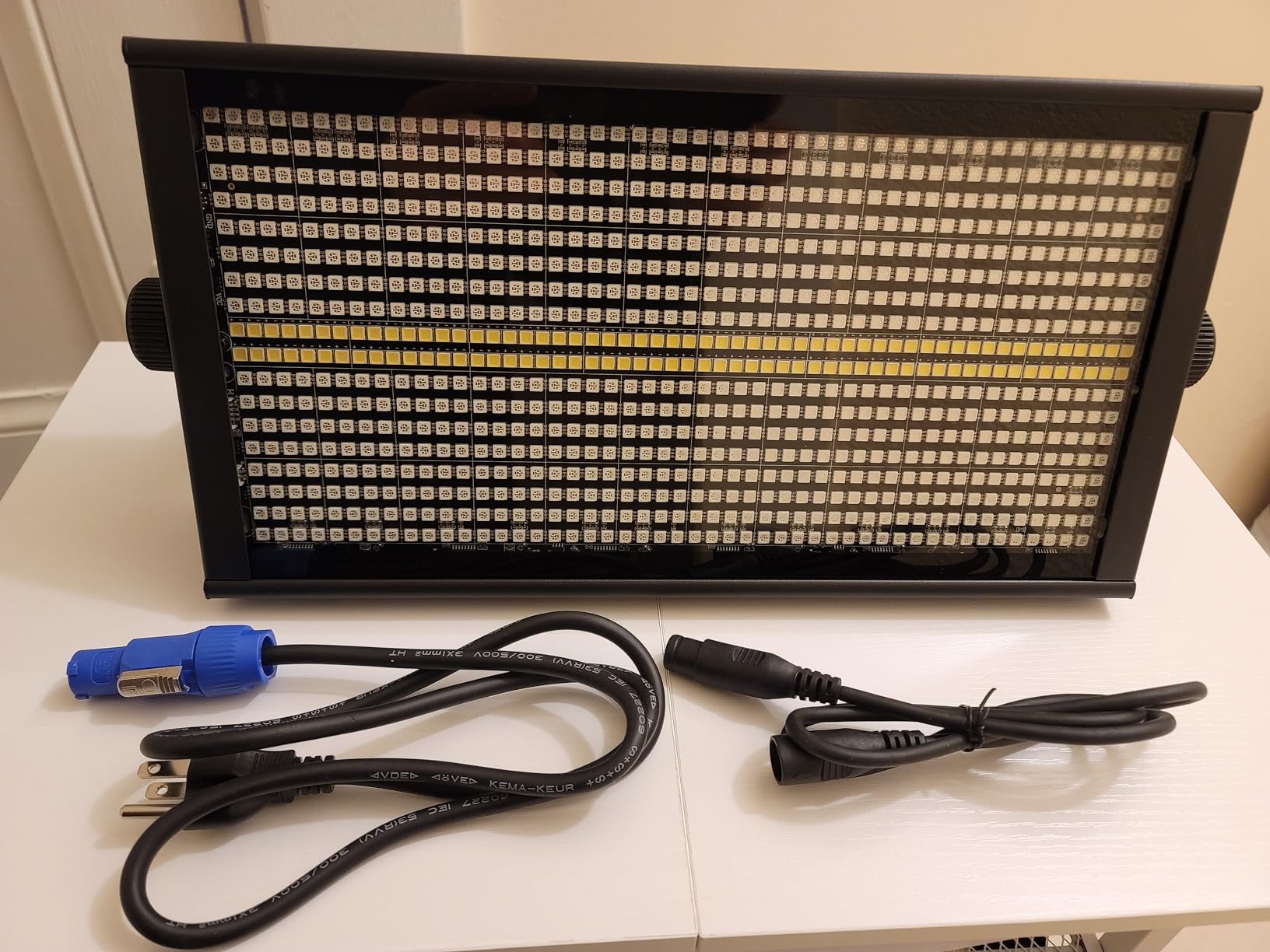 Betopper LF4808 260W Matrix Strobe Effect Light,RGBW Stage Light-2 Packs | RGB 768x0.2W LEDs+112x1W White LEDs,Pixel Mapping Zonal Control For DJ Party Uplighting,DMX512 Auto Sound Master-Slave RDM customer photo 1