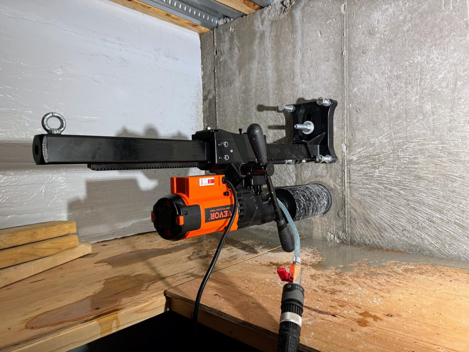 VEVOR Diamond Core Drilling Machine 0.8-8 in Drilling Diameter Stand-Mount | For Concrete Brick Stone, 800 RPM Speed, UNC1 1/4-7 Thread, 3000W, Dry and Wet Concrete Core Drill Rig with 8 Drill Bits customer photo 2