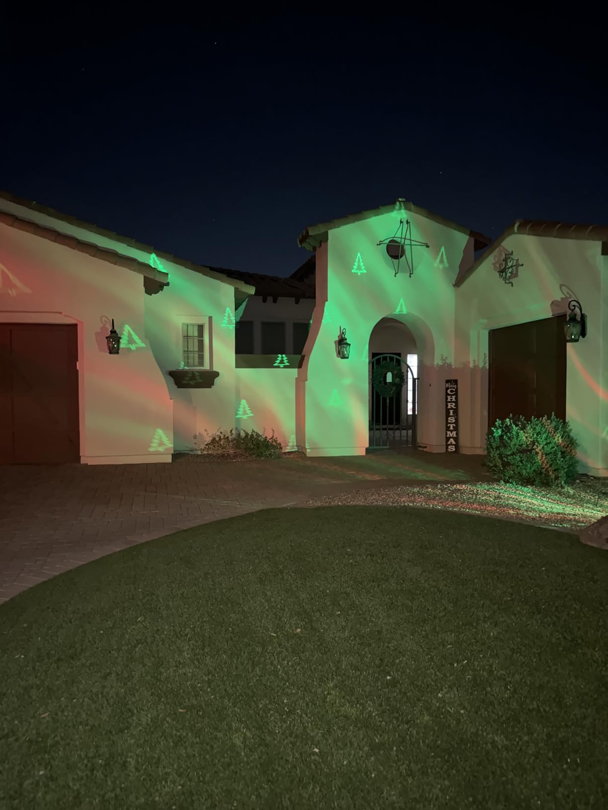 Govee Outdoor Projector Light, Upgraded Aurora Star Projector for Yard | 50+ Scene Modes with 16 RGB Patterns, Works with Alexa, Google, Matter, IP65 Waterproof customer photo 1