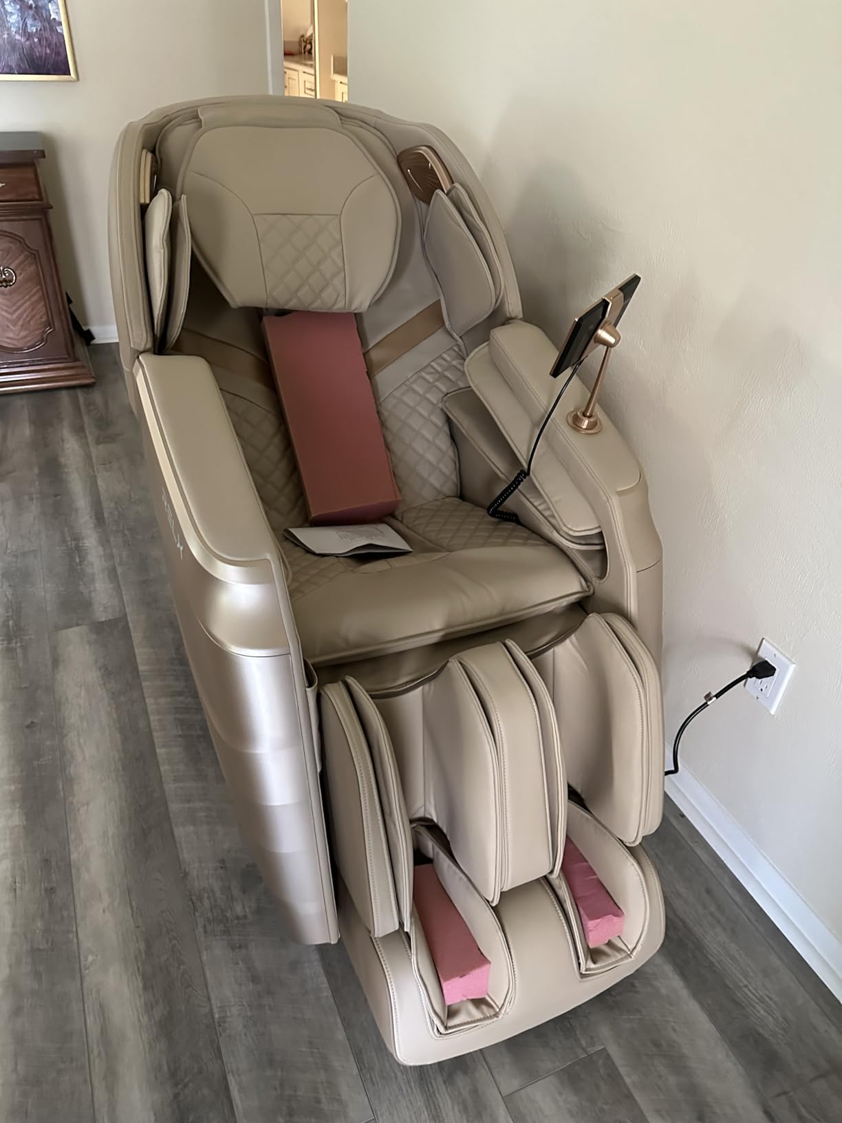 RELX Massage Chair Full Body with Body Scan, Zero Gravity, SL-Track, Black | 20 Modes Shiatsu Massage Chair Built-in Heat System, Airbag Massage with Deep Yoga Stretch, Calfrest Extension and AI Control customer photo 1