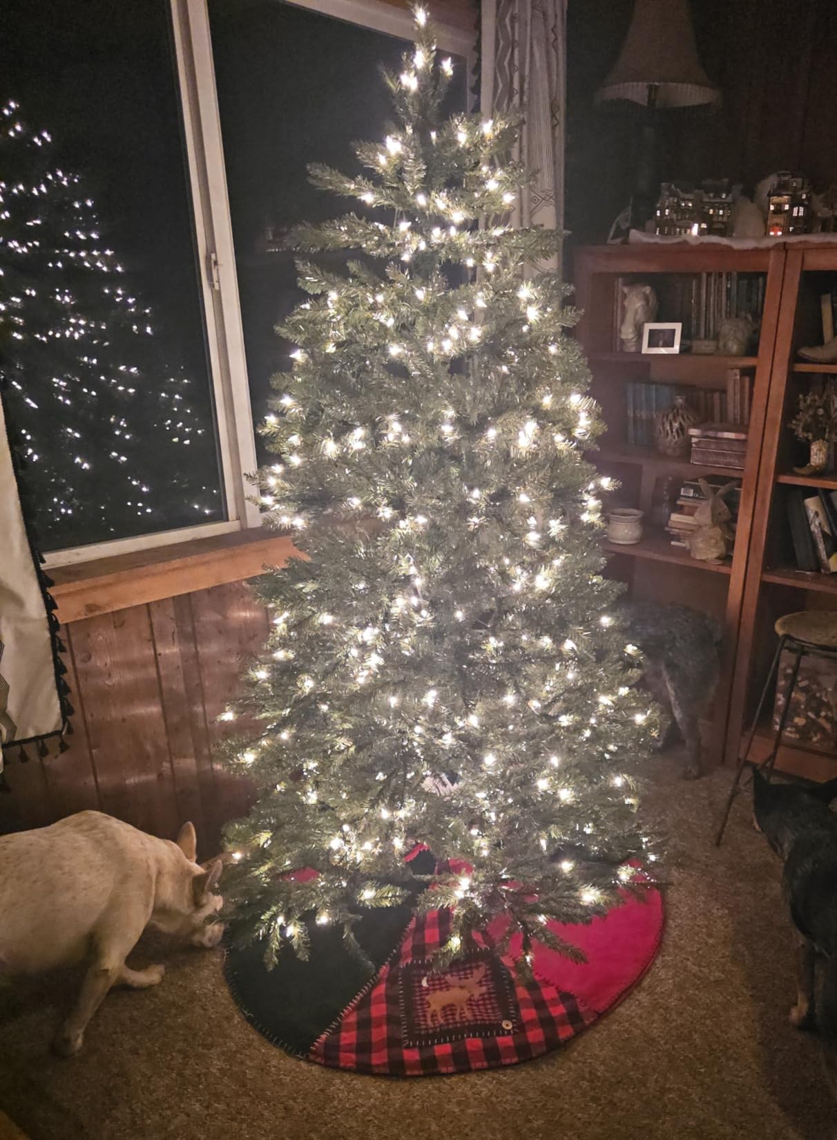 7.5ft Pre-Lit Slim Christmas Tree Douglas Fir | 186 PE & 610 PVC Branches, Metal Stand, 10 Color Modes, Holiday Decoration customer photo 1