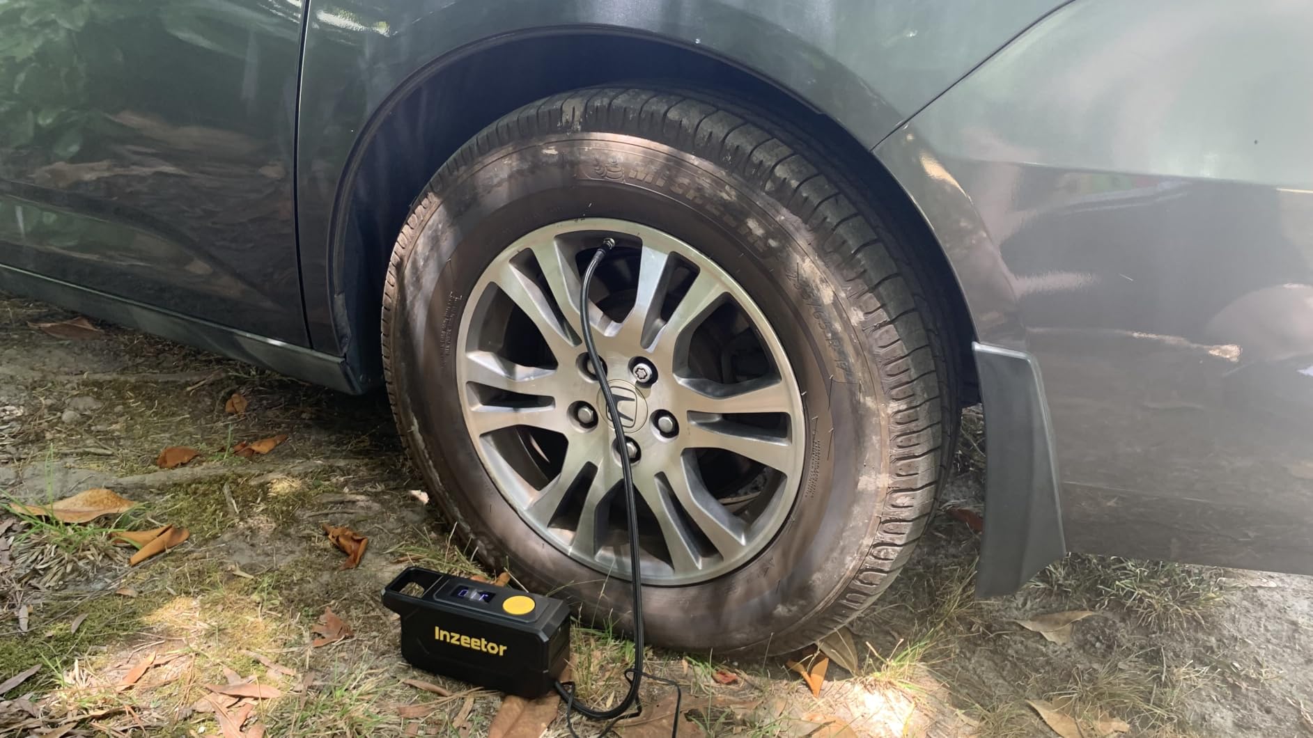 150 PSI Tire Inflator Portable Air Compressor, 12V DC Auto Shutoff Air Pump with Digital Pressure Gauge and Emergency LED Light for Car Tires, Bicycle & Balloons, Black customer photo 2