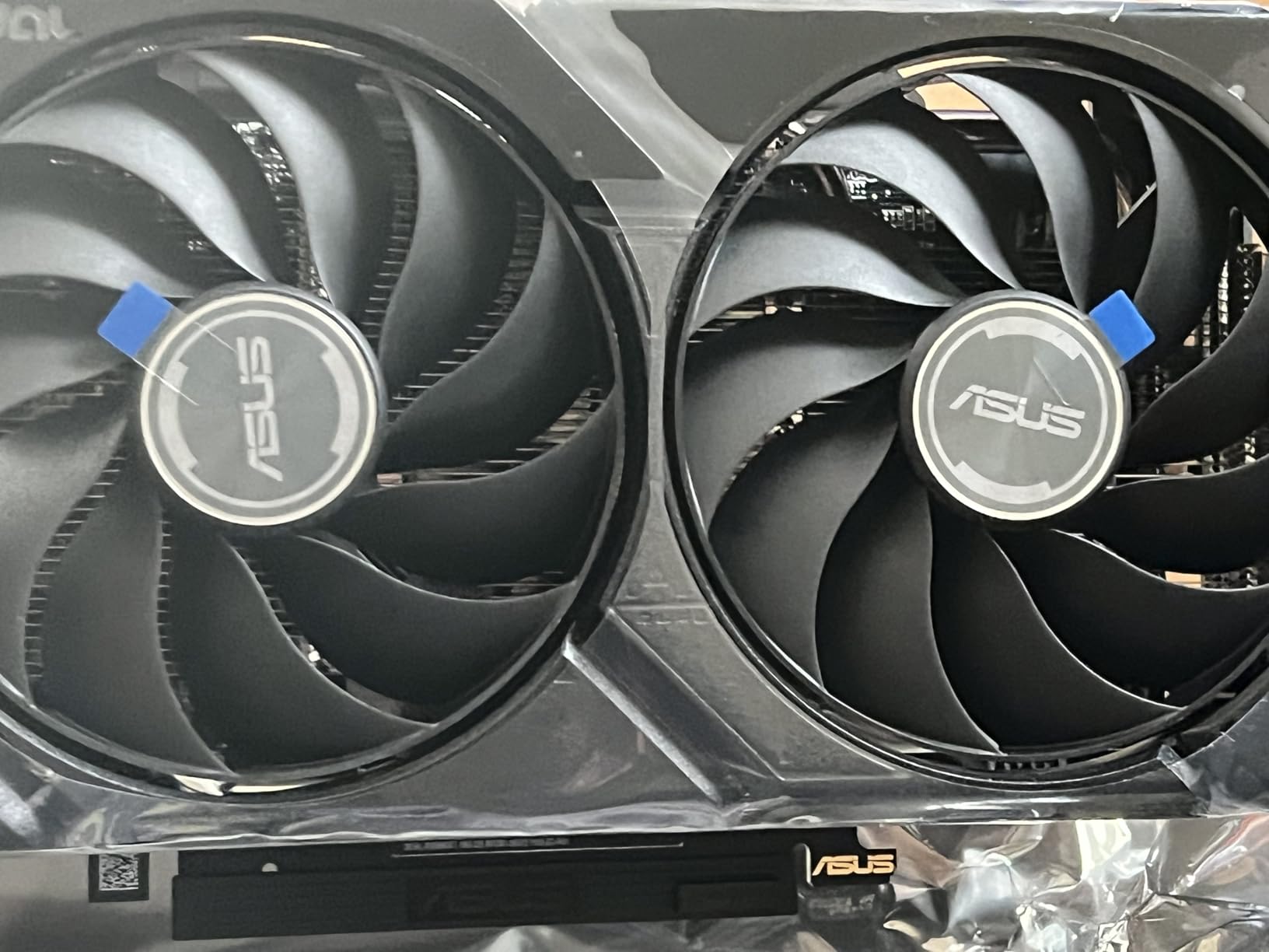 ASUS Dual Radeon RX 9060 XT 16GB GDDR6 Graphics Card, AMD, for Desktop (PCIe 5.0, HDMI 2.1b, DisplayPort 2.1a, 2.5-Slot, Axial-tech Fan, 0dB Technology, and More) customer photo 2