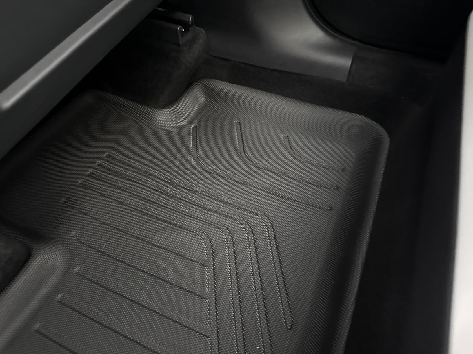 YITAMOTOR Floor Mats for Tesla Model Y 5 Seater 2024-2020, Custom Fit All Weather Floor Liners, Automotive Interior TPE Cargo Liner Frunk Mat Accessories for Model Y (NOT for Juniper), 6 Pcs Mats Set customer photo 1