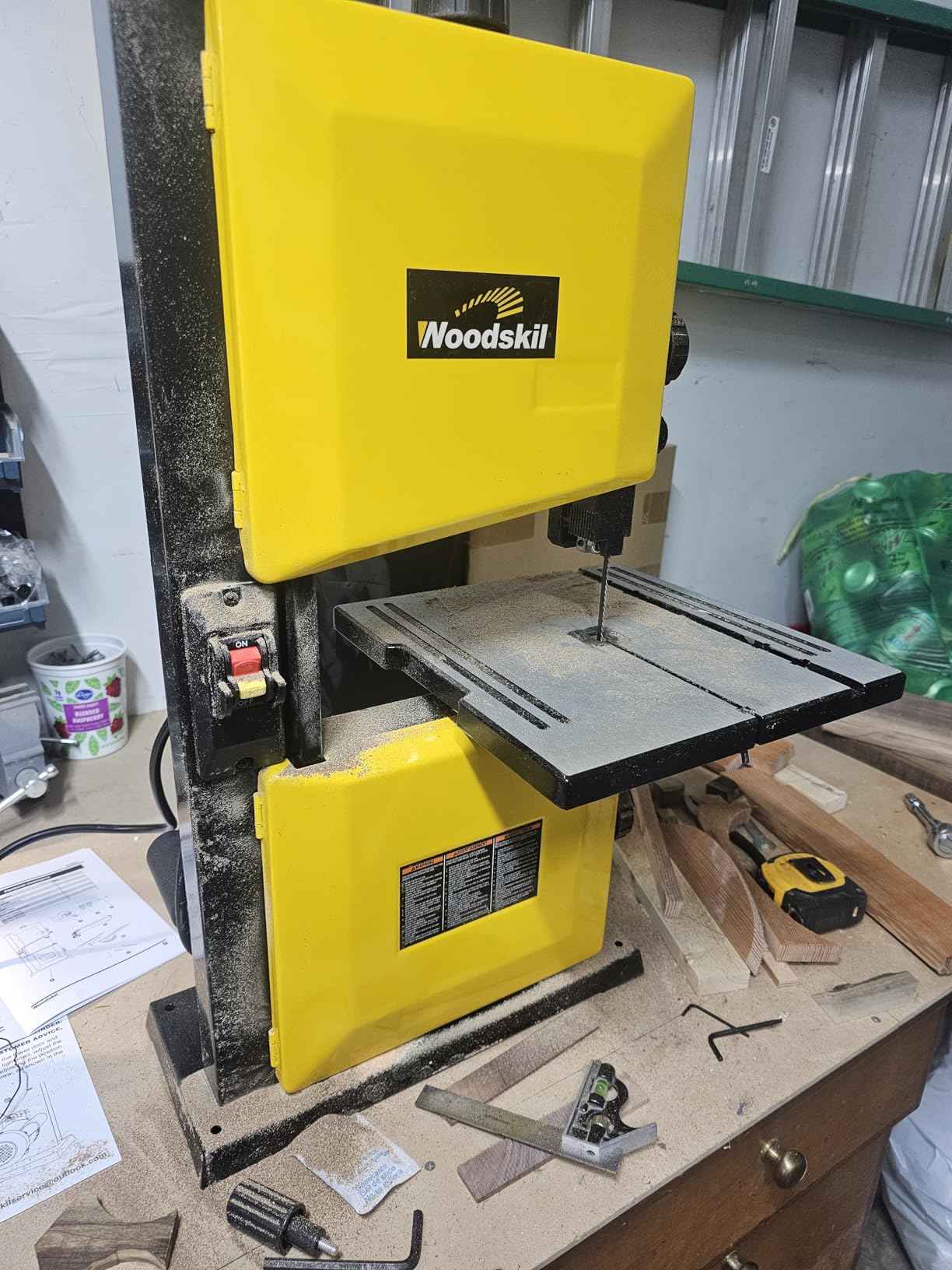 WOODSKIL 10-Inch Benchtop Bandsaw with Stand, 3.4A Dual-Speed Band Saw, 2360/3000 FPM, 5-1/8-Inch Cutting Height, 10-Inch Throat customer photo 2