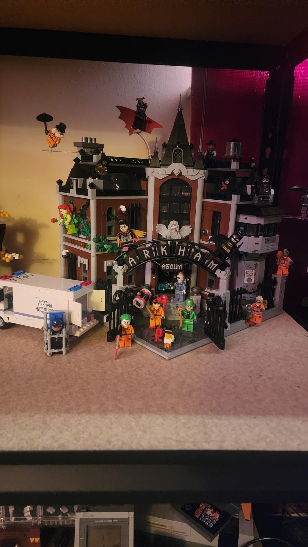 DC Batman Arkham Asylum Building Set for Adults - Home Decor for Bedroom, Office, or Book Shelf - Collectible for Comic Book & Movie Fans, Ages 18+ - Gift Idea for Birthdays - 76300 customer photo 2