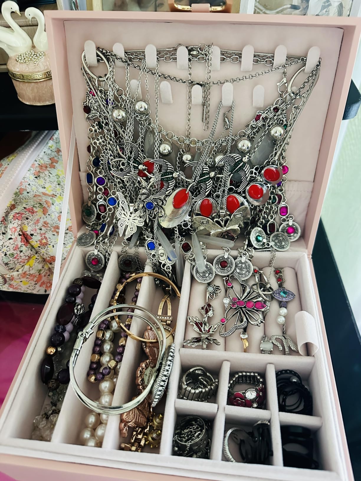 SONGMICS 2-Layer Jewelry Box Organizer, Jewelry Storage Case with Removable Tray and Handle, for Necklaces, Earrings, Rings, Bracelets, 6.7 x 8.1 x 3.7 Inches, Gift Idea, Cream White customer photo 1