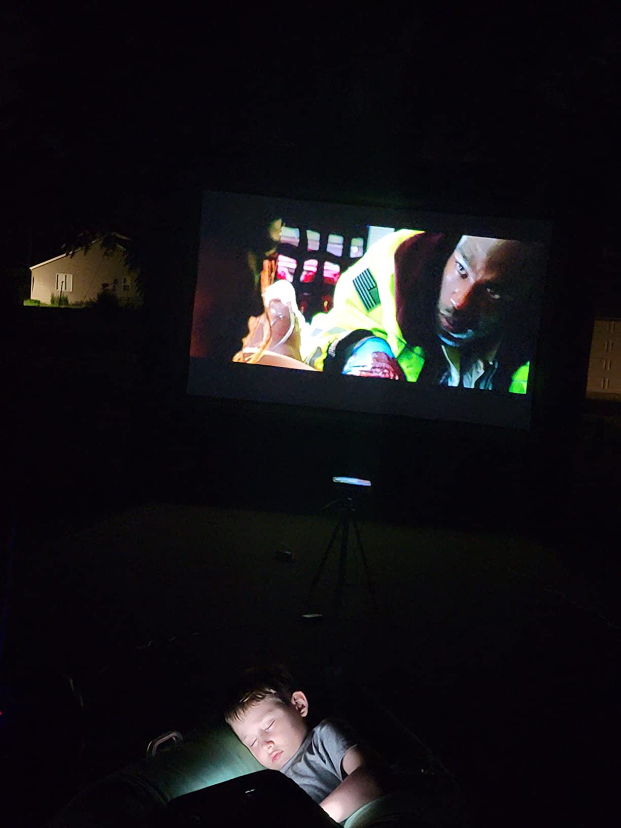 GYUEM 21FT Inflatable Projector Screen Outdoor Movie Screen | Blow Up for Movie Parties Backyard Outside, Air Blower, Carry Bag, Front and Rear Projection, Portable Home Theater, Indoor customer photo 2