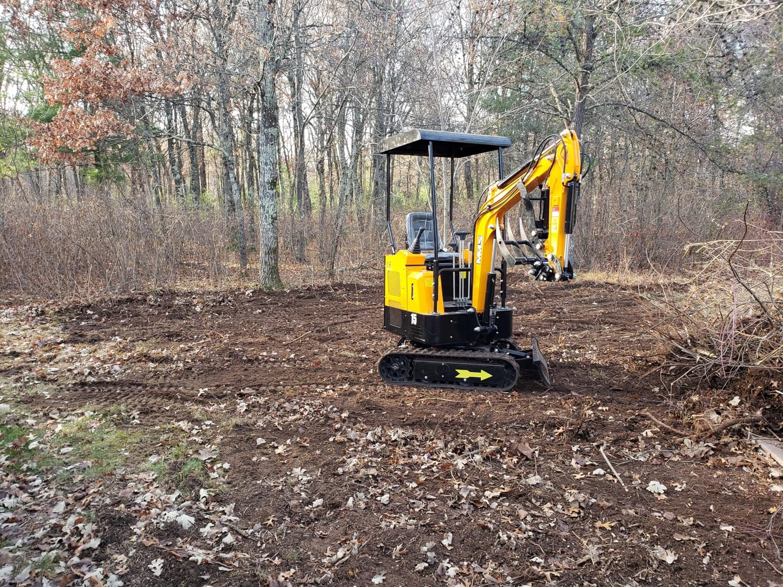 MS15N 1.5 Ton Mini Excavator 13.5 HP Rato Gas Engine with Side Swing Boom, 8'' Auger, Hydraulic Thumb Clamp customer photo 2