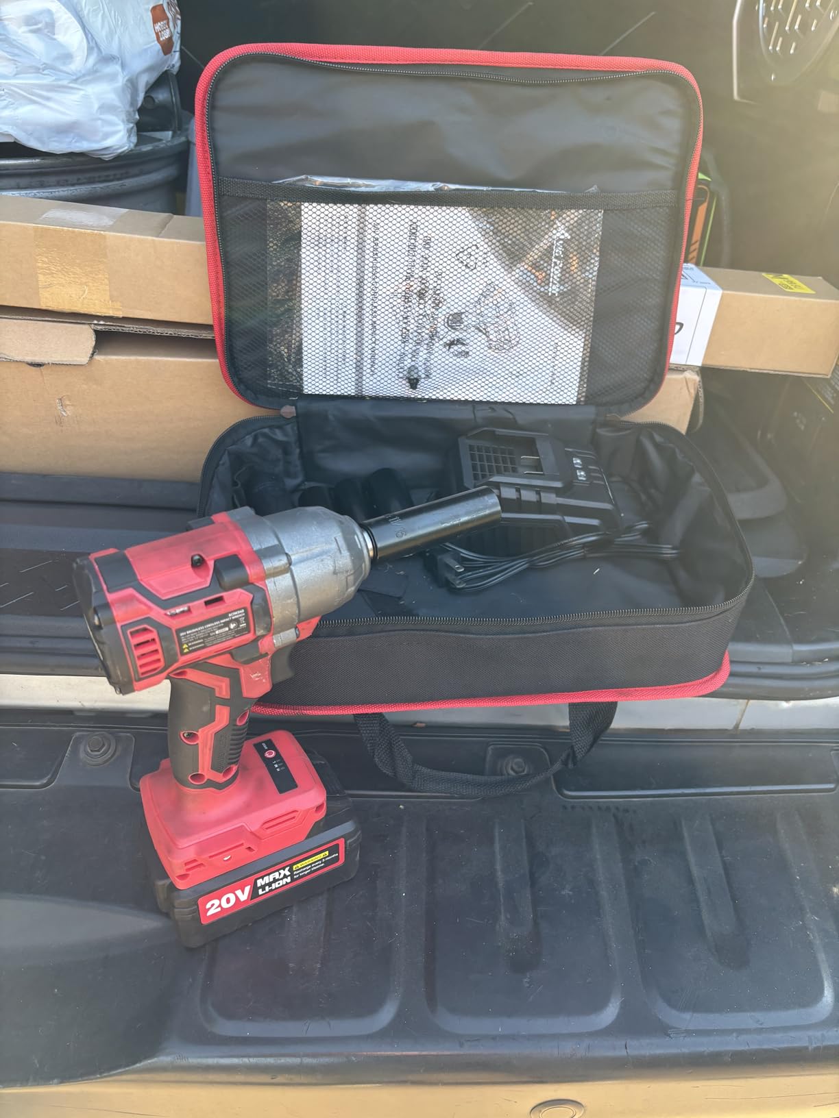AVID POWER Cordless Impact Wrench Kit 900 Ft-lbs (1200 N.M), 2*4.0 Ah Batteries 20V Brushless High Torque Impact Gun for Car Tire Changes and Lug Nut & Bolts Removal |Fast Charger, Sockets & Tool Bag customer photo 1
