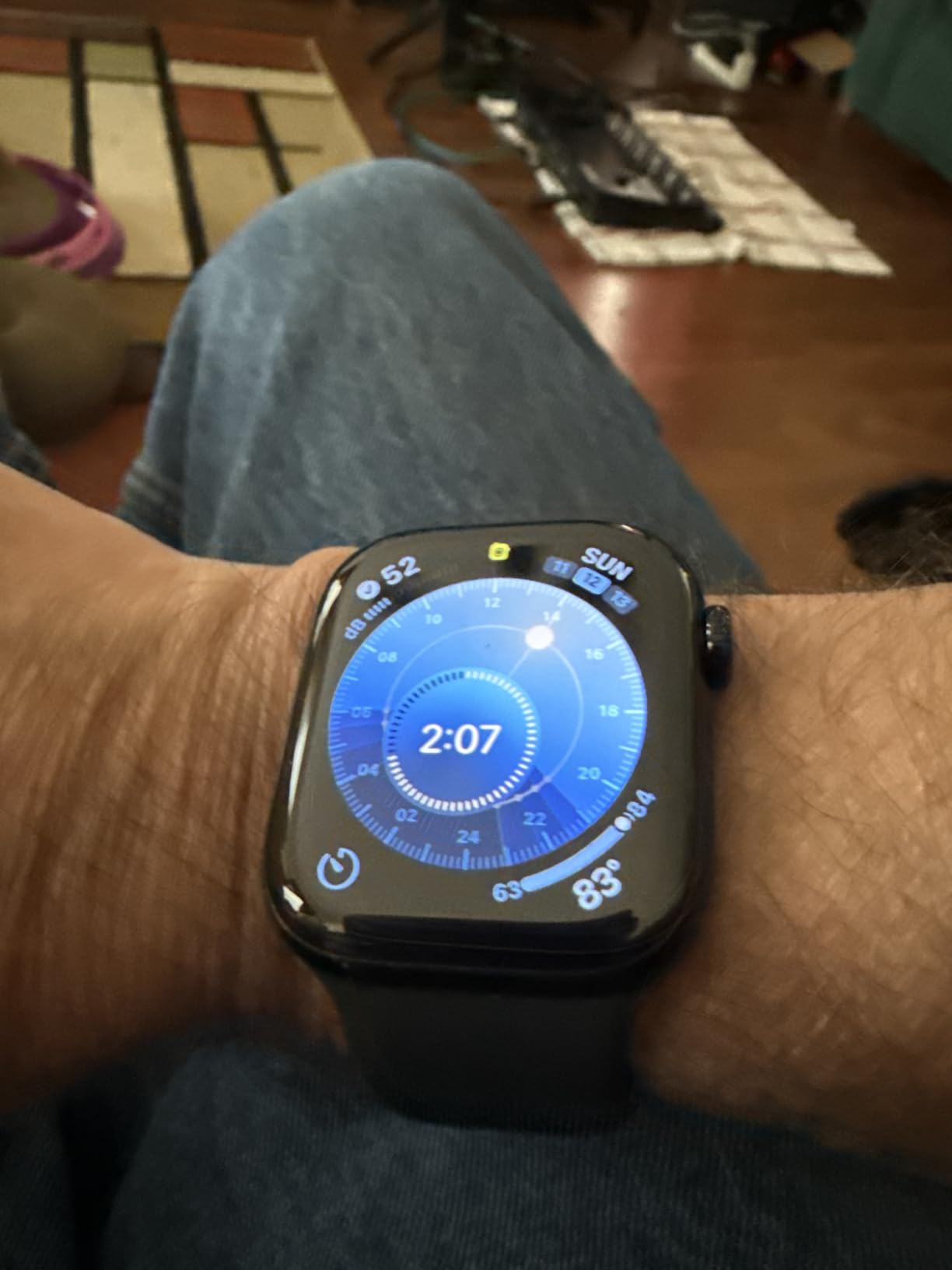 Apple Watch Series 11 [GPS 46mm] Smartwatch with Jet Black Aluminum Case with Black Sport Band - M/L customer photo 1