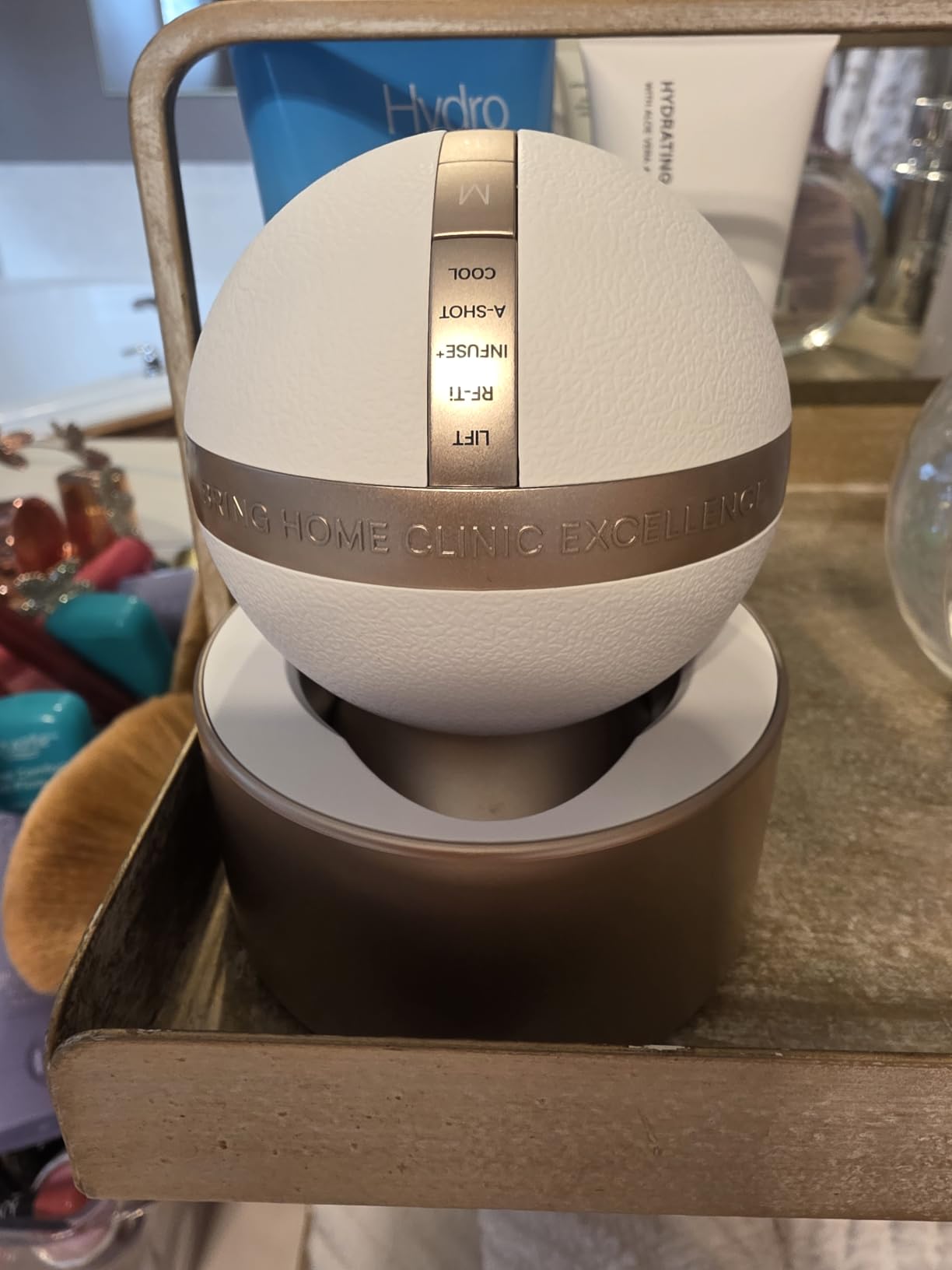 INIA SPHERA Upgraded 8-in-1 Microcurrent Facial Device for Face & Neck | Red Light, Thermal & Cooling Beauty Tool, 5 Custom Modes, At-Home Skin Stimulation & Glow Care Skincare Tool customer photo 1