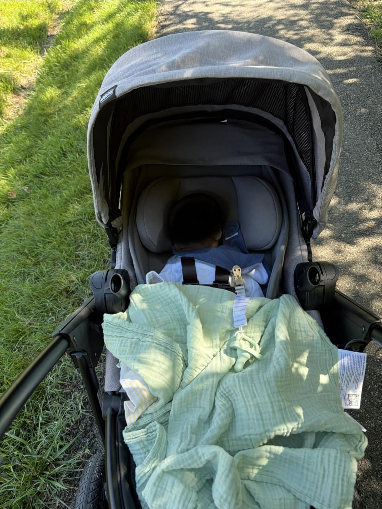 Chicco Corso LE System w/KeyFit Max ClearTex Infant Car Seat & Base | Modular Travel System for Newborns & Toddlers, UPF 50+ Canopy, ClearTex Fabrics, 4-Wheel Suspension, 1-Hand Fold, Blue customer photo 1