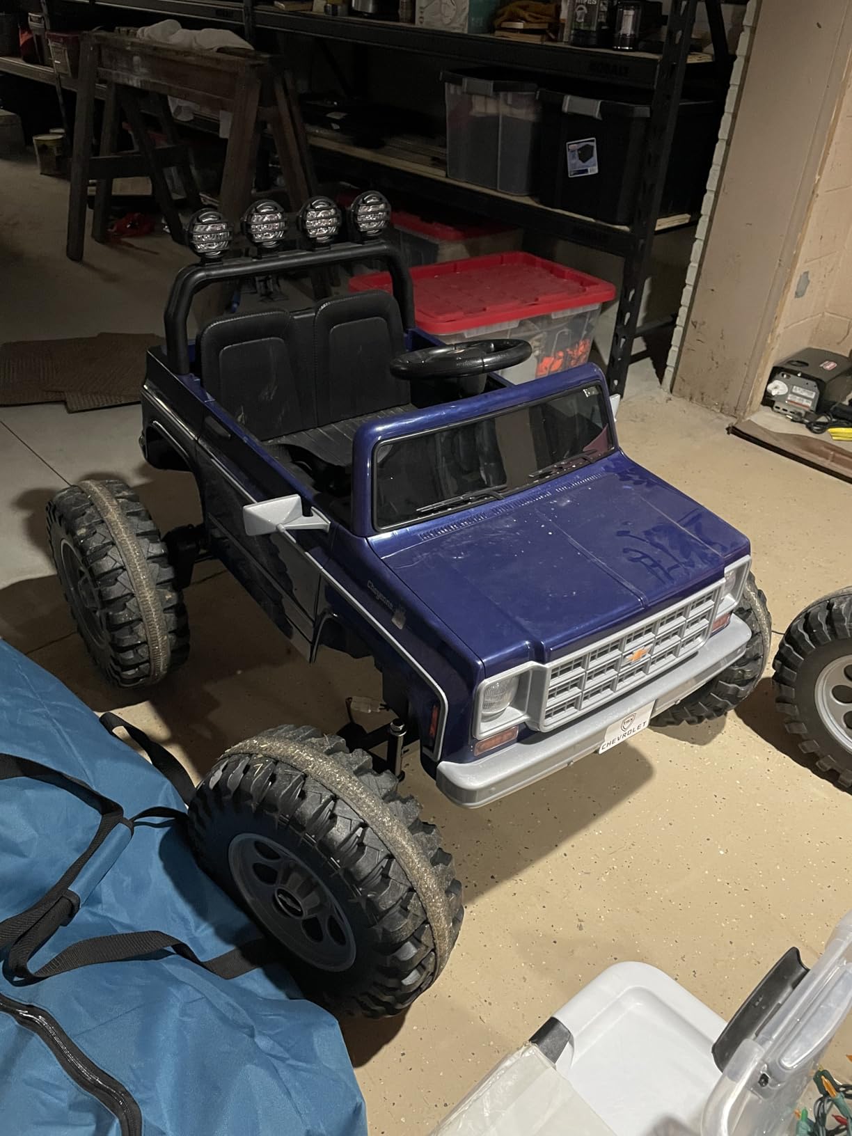 24V Ride on Licensed Chevrolet Monster Truck Car w/4 * 200W Motors(4WD), 24 Volt Ride on Toys Power Big Wheels for Big Kids, Black customer photo 1