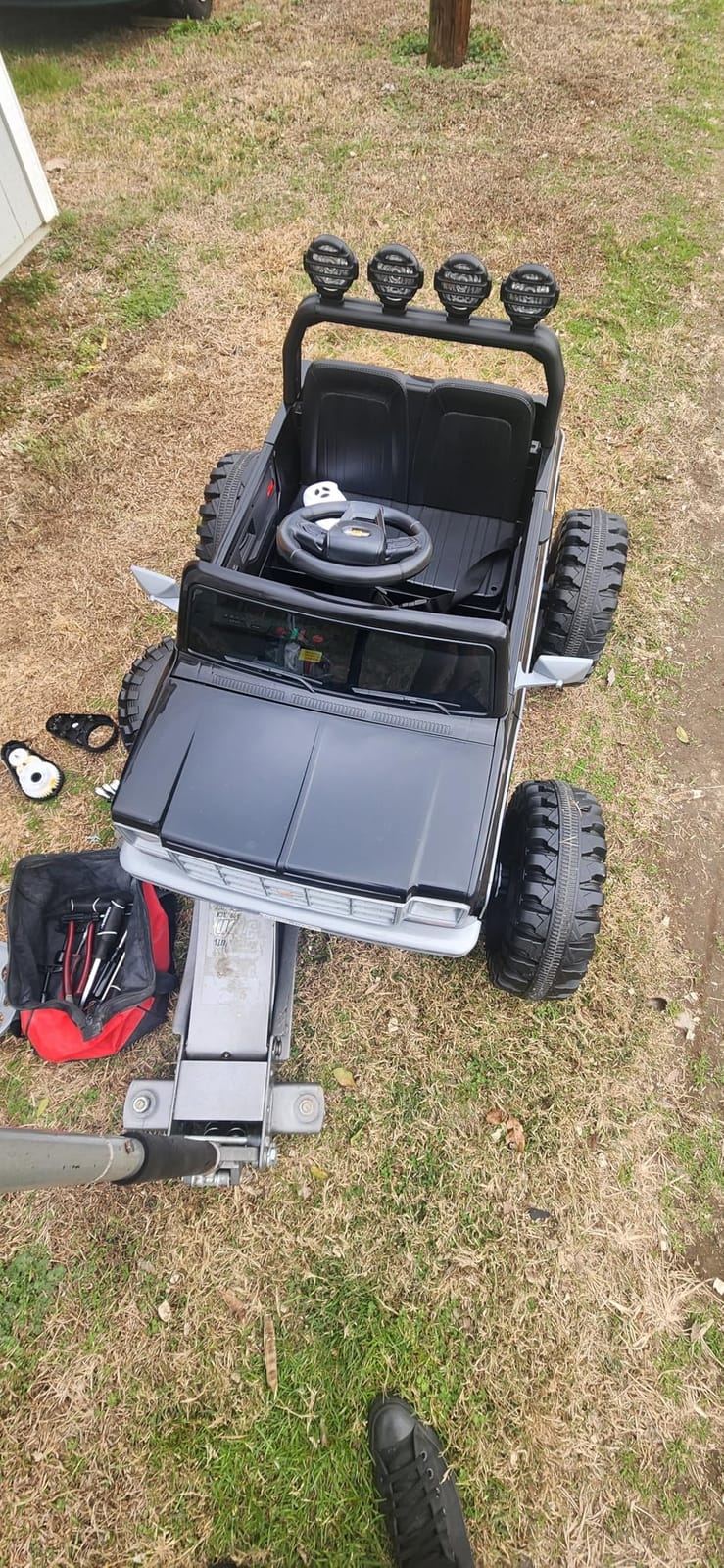 24V Ride on Licensed Chevrolet Monster Truck Car w/4 * 200W Motors(4WD), 24 Volt Ride on Toys Power Big Wheels for Big Kids, Black customer photo 2