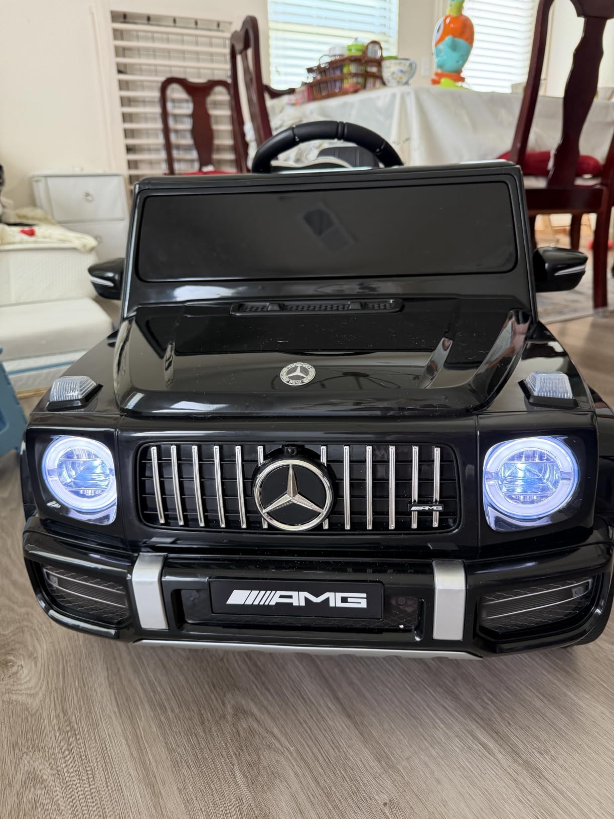 ELEMARA Licensed Mercedes-Benz AMG G63 Ride on Toys, Electric Car for Kids W/Parents Control, Electric Powered G Wagon Ride On Truck Toy, Low Battery Prompt, Bluetooth, Flickering Lights/LED Lights, White customer photo 2