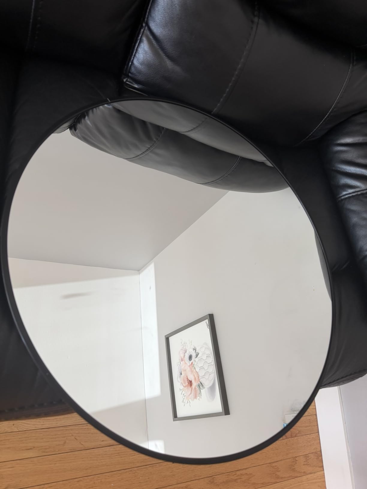 Bathroom Mirror for Wall, 24 Inch Round Mirrors | Circle Vanity Mirror for Bathroom Bedroom Living Room Entryway, Anti-Rust, Tempered Glass, Hanging or Leaning customer photo 1