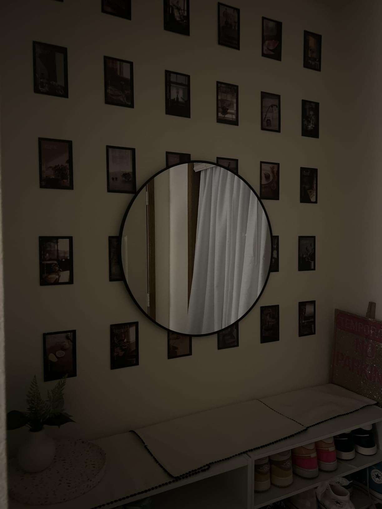 Bathroom Mirror for Wall, 24 Inch Round Mirrors | Circle Vanity Mirror for Bathroom Bedroom Living Room Entryway, Anti-Rust, Tempered Glass, Hanging or Leaning customer photo 2