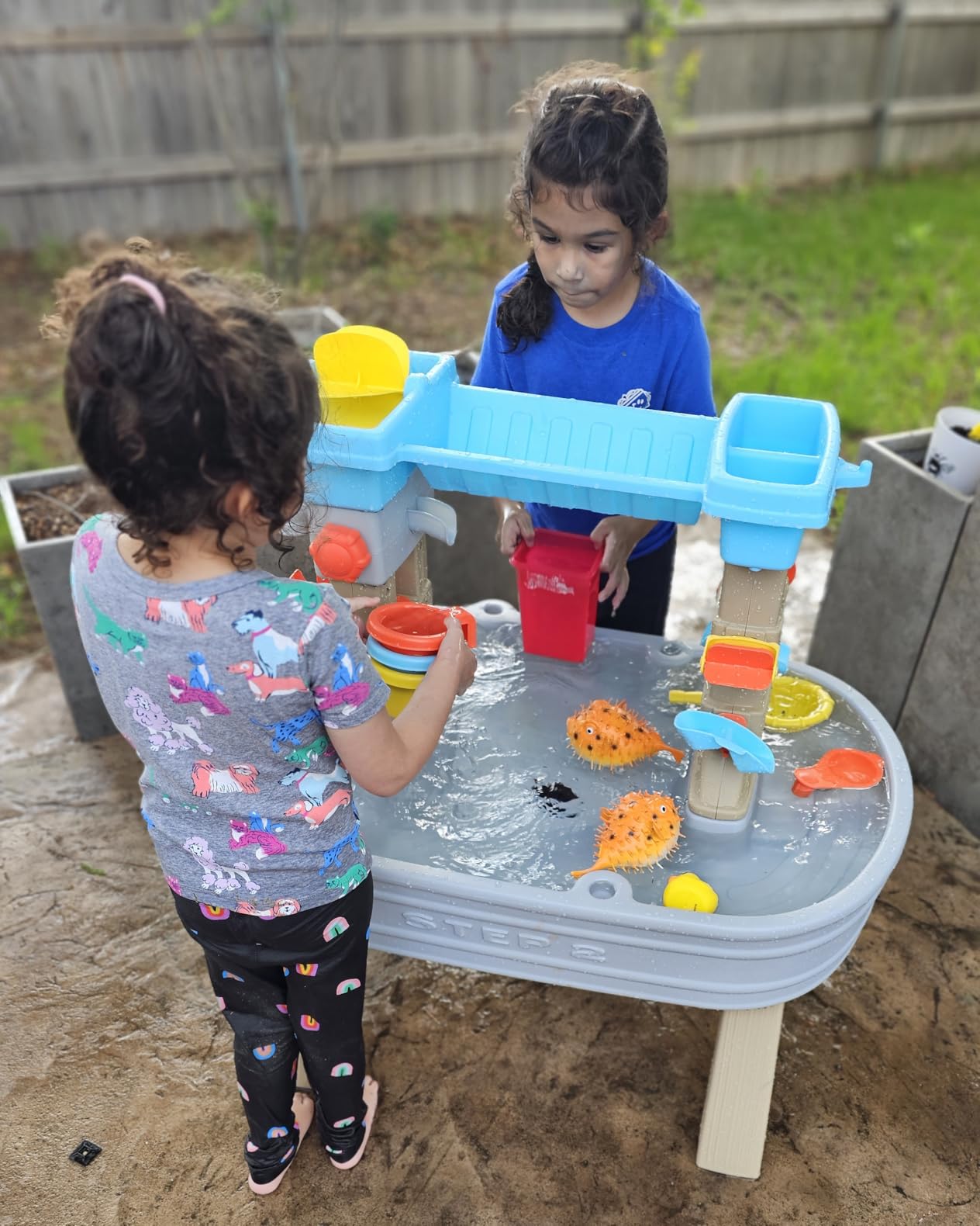 Step2 Rain Showers & Flow Kids Water Table, Outdoor Toddler Activity Table, 15-Piece Accessory Set, Ages 1.5+ Years Old, Multicolor (Gray, Blue, Red) customer photo 1