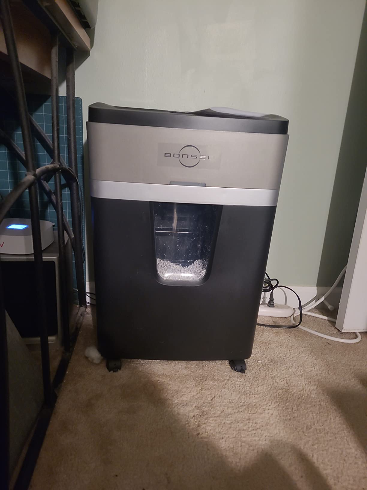 BONSEN 150-Sheet Autofeed Micro-Cut Heavy Duty Paper Shredder for Office | 60 Mins Non-Stop, P-4 High Security, Dual Auto & Manual Mode with Anti-Jam System, 6 Gal Large Bin with Casters S3114 customer photo 1