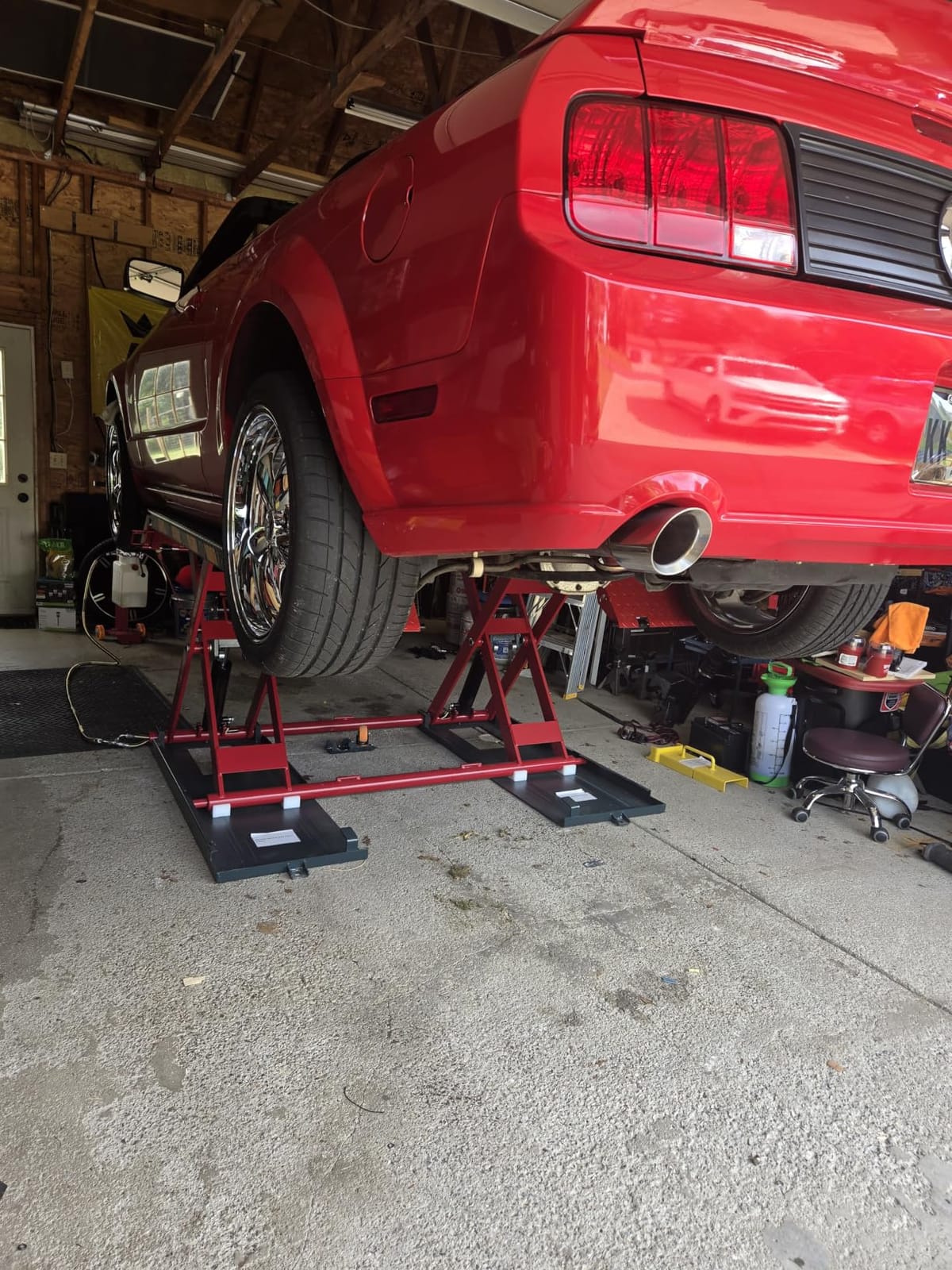 X77 7000LBs 110V Portable Car Lift Scissor Lift, Electric Release 39.37
