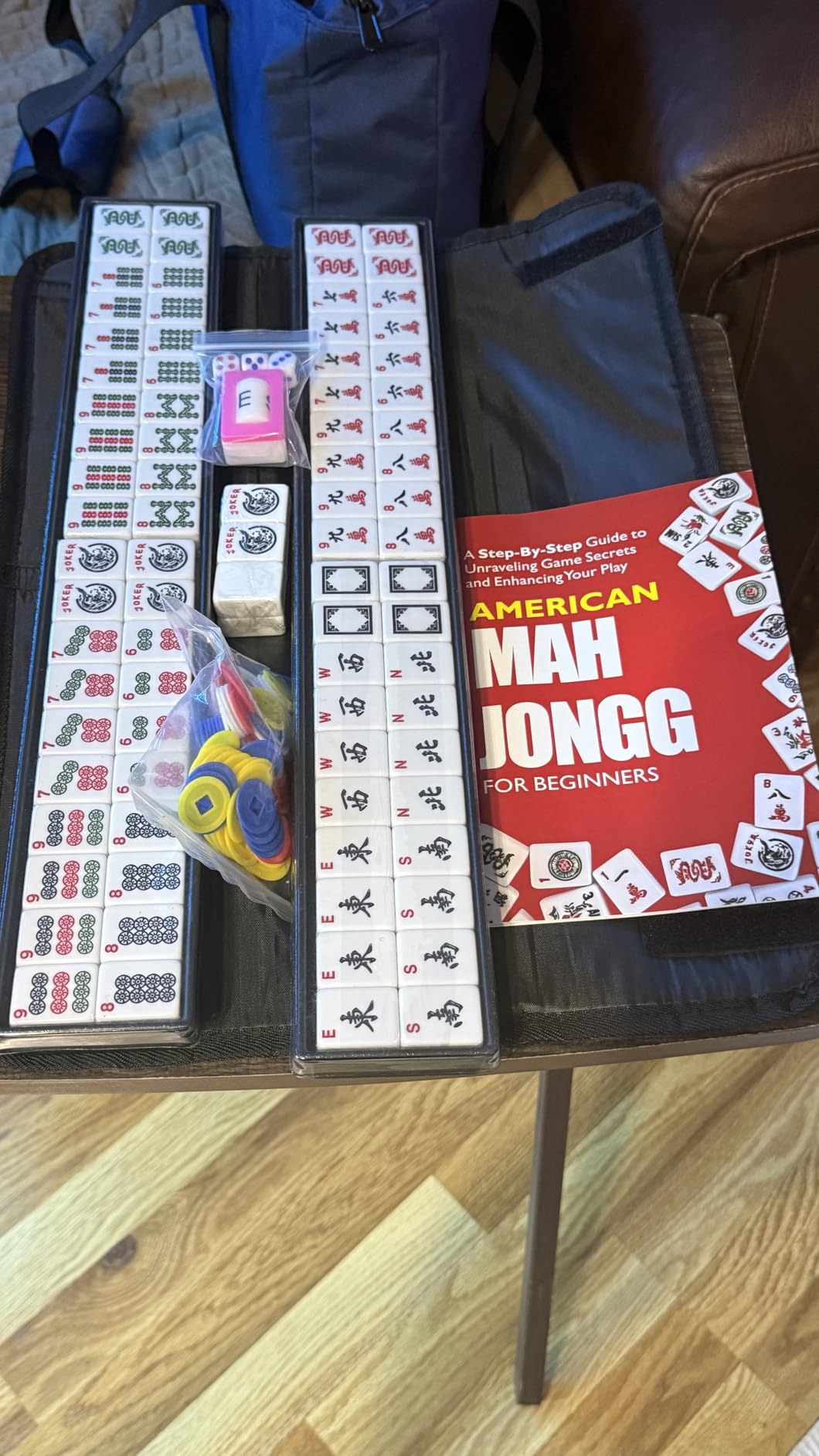 American Mahjong Tile Set, 166 White Tiles Mahjong Set, 4 Colors Mahjong Racks, Travel Mahjong Set with Blue Carrying Bag customer photo 1