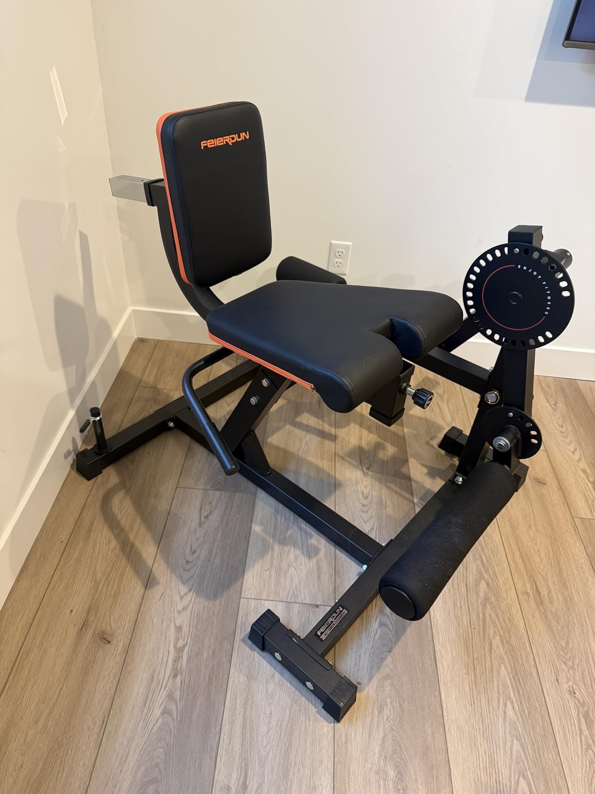 FEIERDUN 4-in-1 Adjustable Leg Extension Curl Machine - 700lbs Capacity Leg Extension Machine for Lower Body Workouts - Adjustable Leg Curl Machine customer photo 1