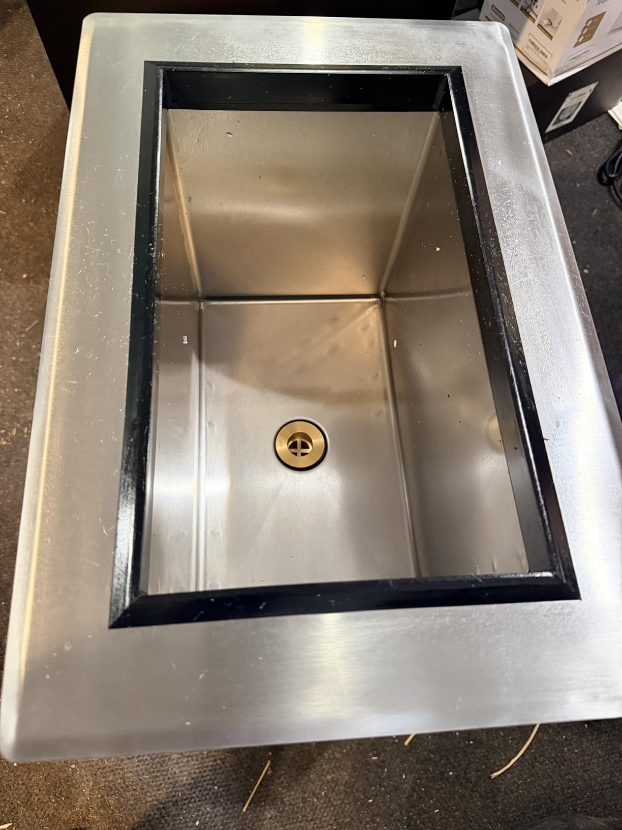 HARDURA Drop-in Stainless Steel Ice Bin | Commercial, Insulated Ice Chest, Sliding Cover, for Storing Ice Cold Wine Beer customer photo 1