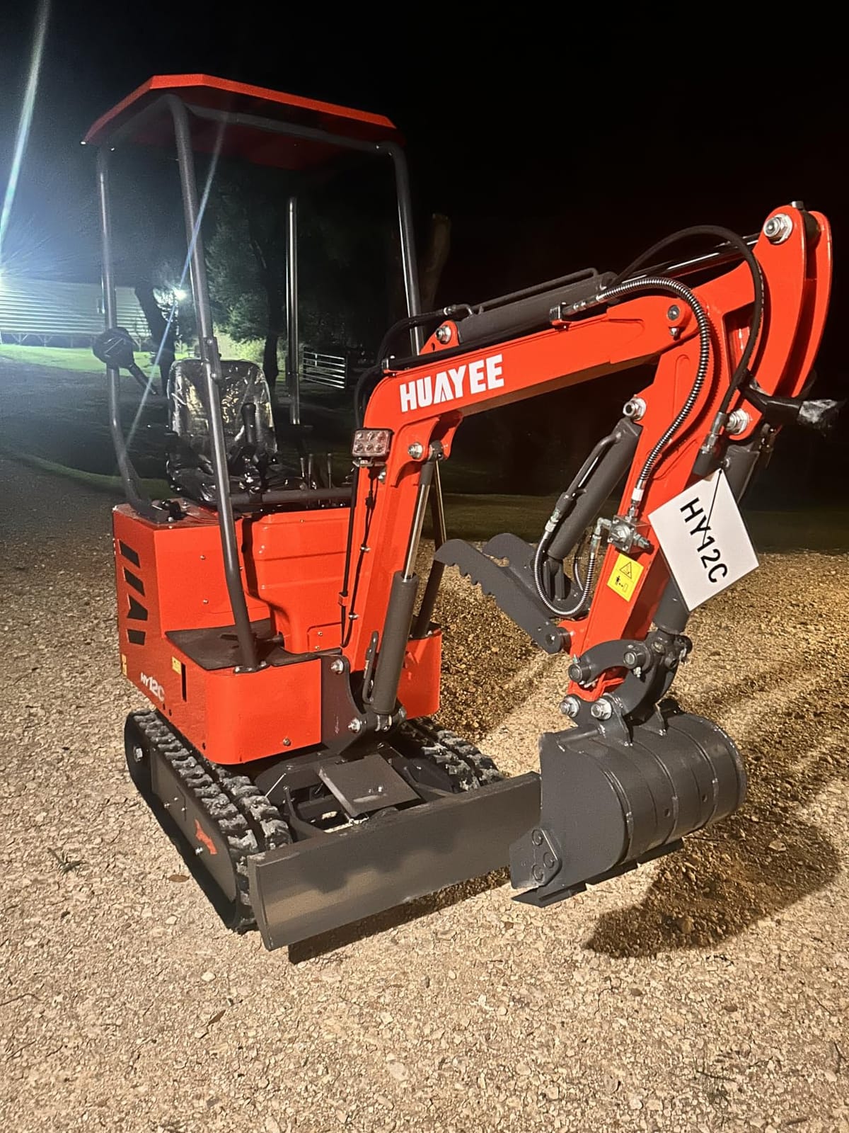 1.2 Ton Mini Excavator with 8in Earth Auger, 4 Attachments & Canopy customer photo 2