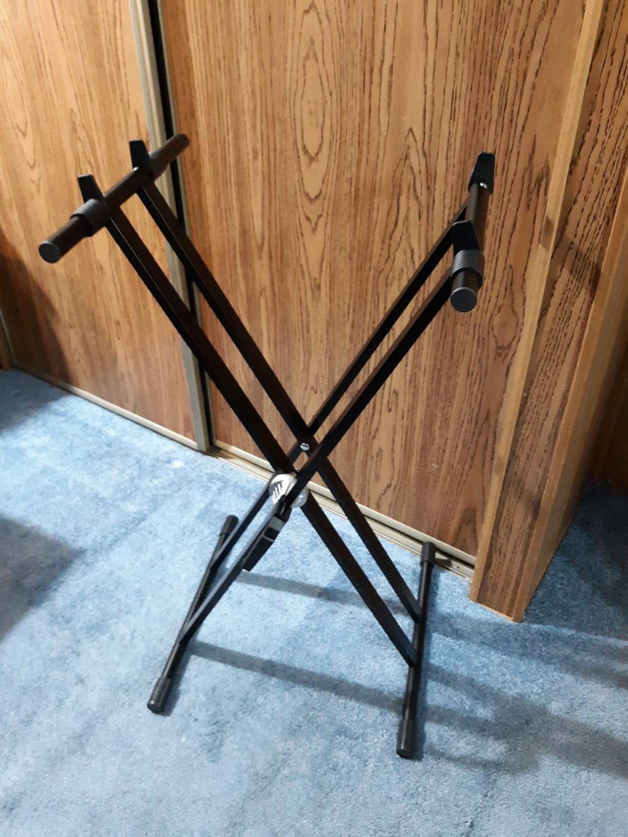 Heavy-Duty, Double-X, Pre-Assembled, Infinitely Adjustable Piano Keyboard Stand, Black customer photo 1