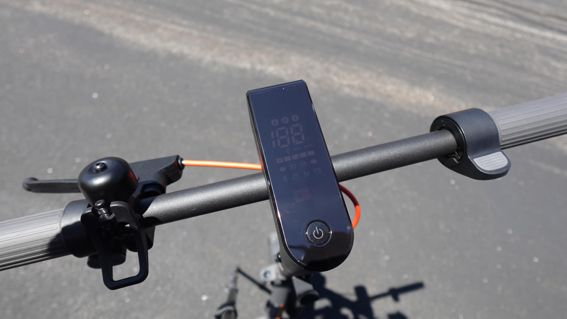 Electric Scooter | 45/28Miles Long Range | 22/20MPH | 900W/550W Motor | Dual Suspension & Brake | 12''/8.5'' Tires | APP Control | TCS | All-Terrain E Scooter for Adults Teens (UL2272) customer photo 2