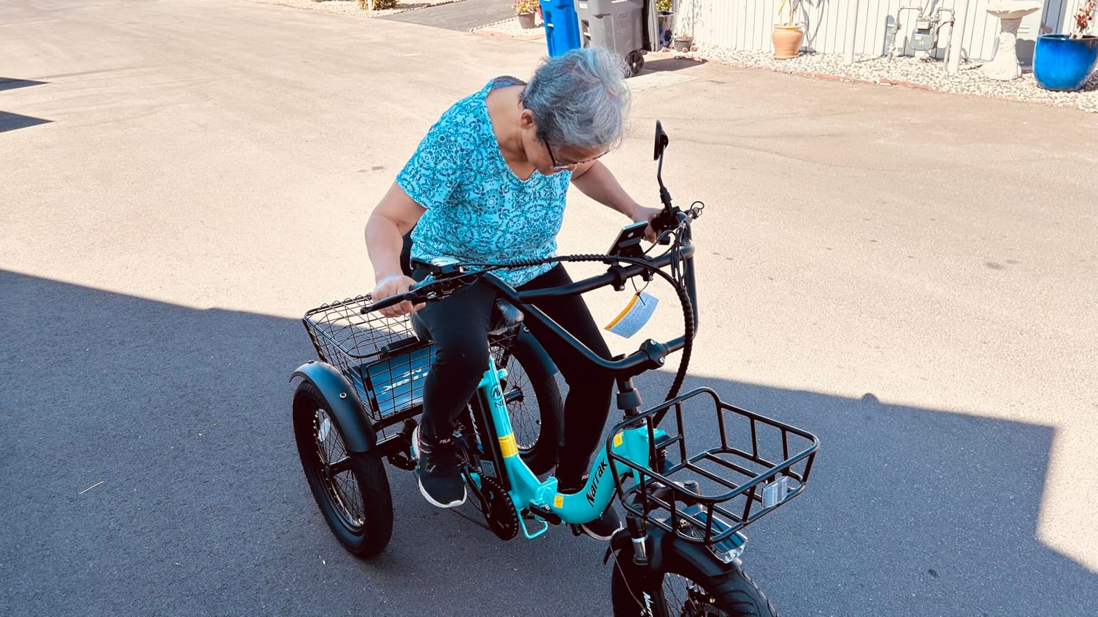 NARRAK Electric Tricycle for Adults,Fat Tire Folding Electric Trike,3 Wheels Electric Bicycle Bikes, Peak 1100W Step-Thru Etrike with Removable Battery and Large Basket customer photo 2