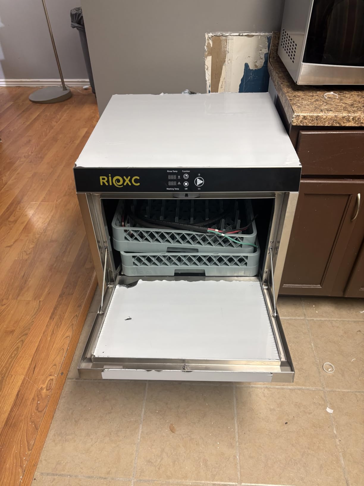 Commercial Dishwasher, High-Temp Undercounter Dishwasher, 40 Racks/Hr, 208-240V, Stainless Steel, CSA & ETL Certified for Restaurant, Bar & Café customer photo 2