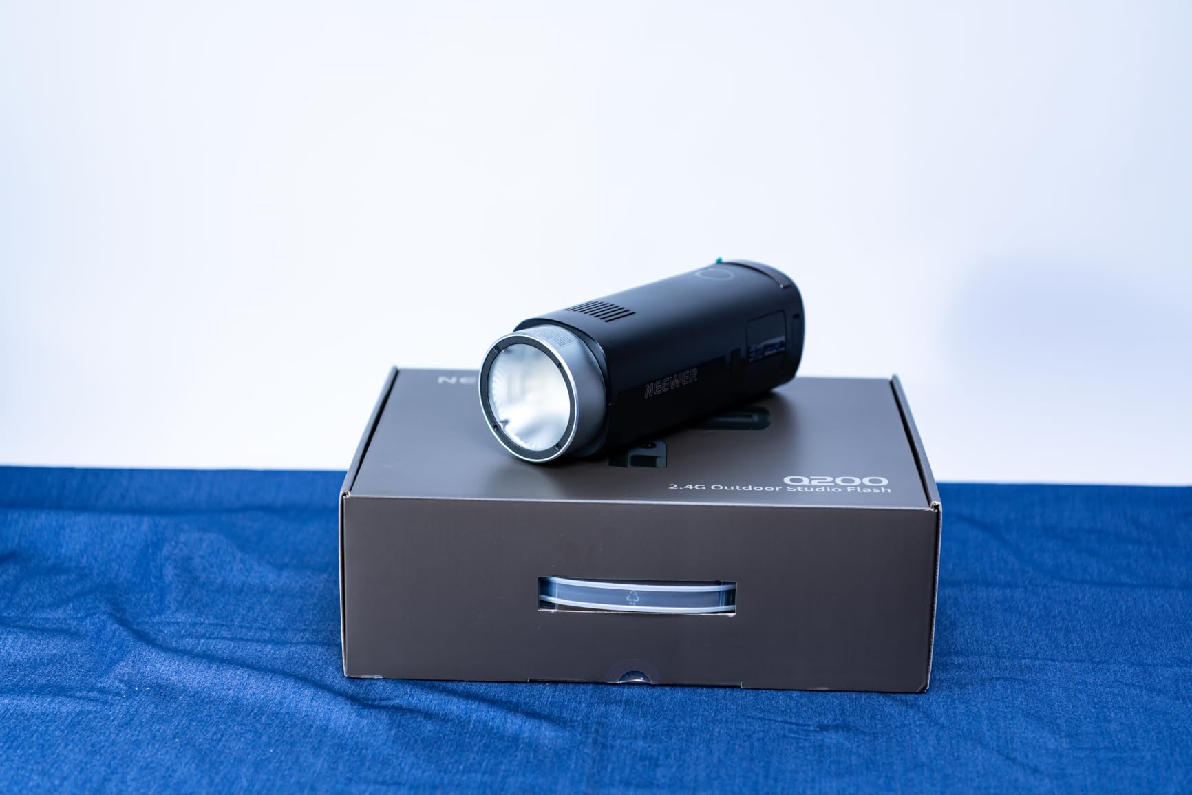 NEEWER 120Ws 2.4G TTL Outdoor Strobe Flash, Compatible with Godox, 1/8000s HSS Portable Studio Monolight with Modeling Light /3000mAh Battery/420 Flashes/1.5s Recycle for Photography Photoshoots, Q120 customer photo 1