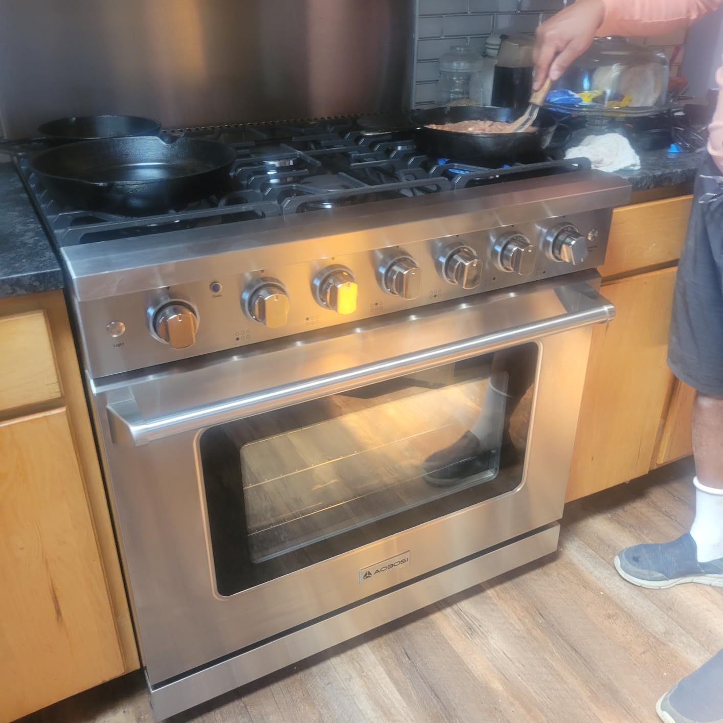 AAOBOSI 48 Inch Professional Freestanding Double Gas Range Ovens, 93,000BTU | 7.8 Cu.ft Large Capacity Double Convection Ovens, 7 Sealed Burners Plus Iron Grill Center Griddle Burner, NG/LP, CSA Certified customer photo 1