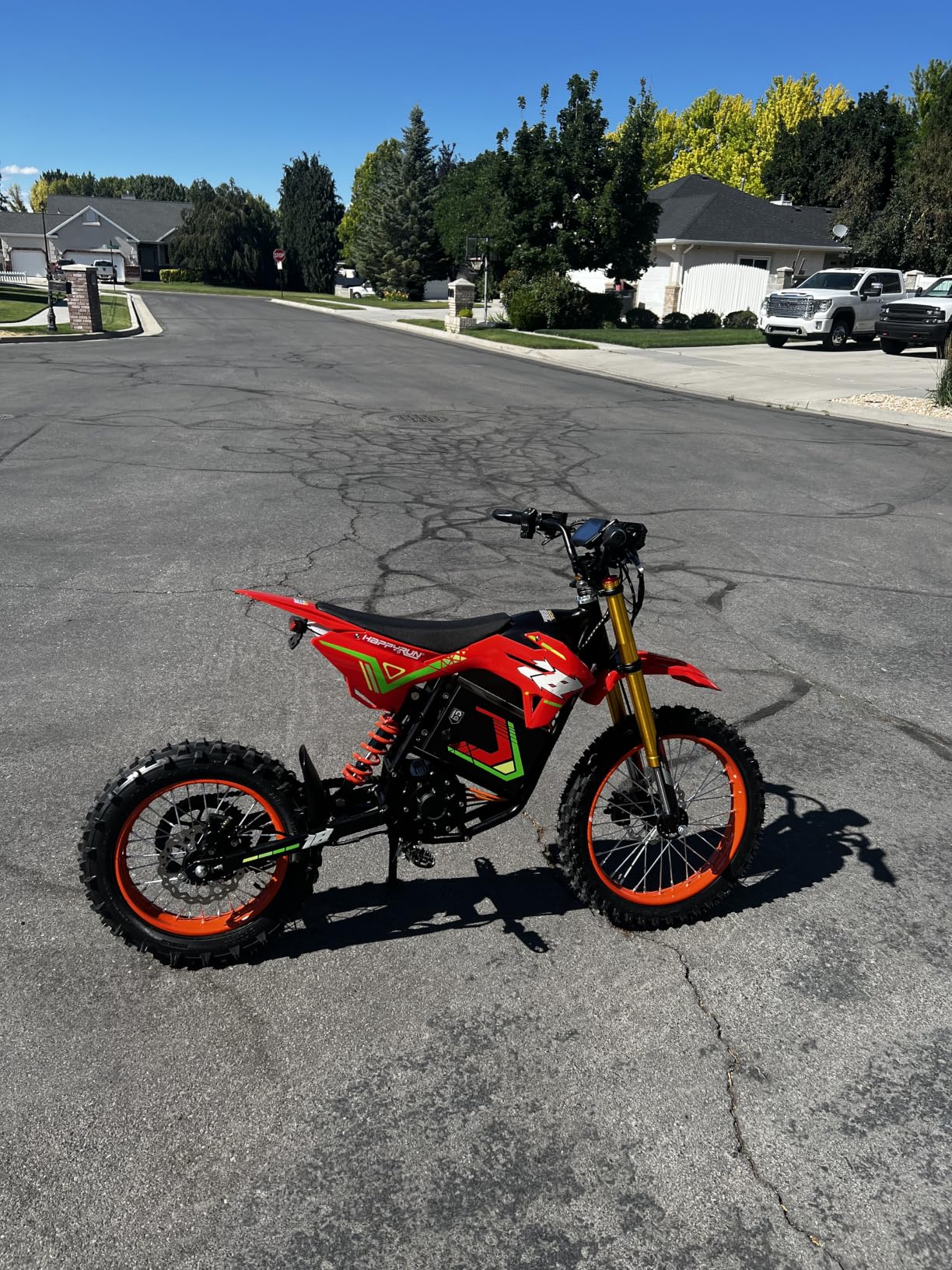 HAPPYRUN F18 2.0 6000W Peak Electric Dirt Bike 60V 30Ah Battery 60Mi | 6000W peak mid-drive motor, 60V 30Ah battery, 60-mile range, dual hydraulic disc brakes. Built for rugged off-road trails. customer photo 2
