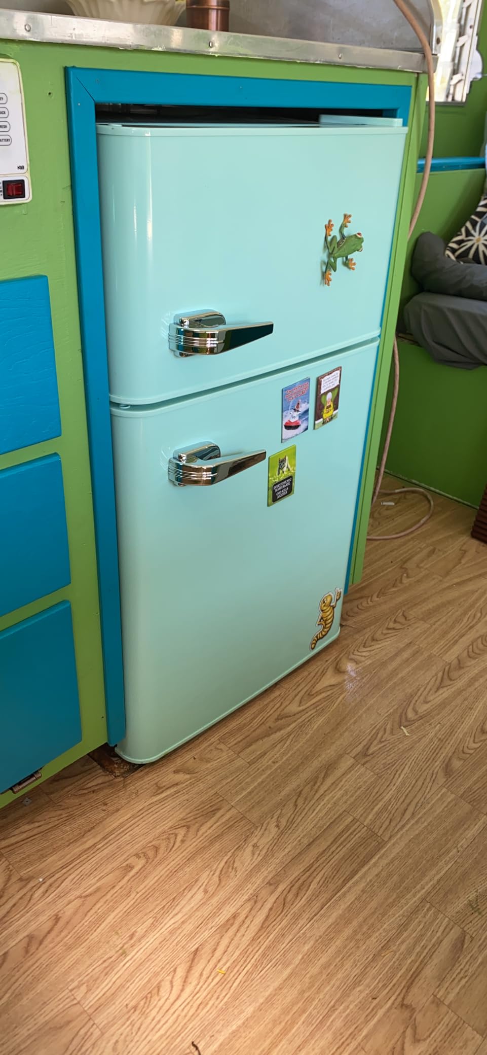 Antarctic Star 17.5 Cu Ft French Door Refrigerator, Bottom Freezer with Built-In Automatic Ice Maker, Inverter Compressor, Stainless Steel VCM, LED Touch Display, Silver customer photo 1