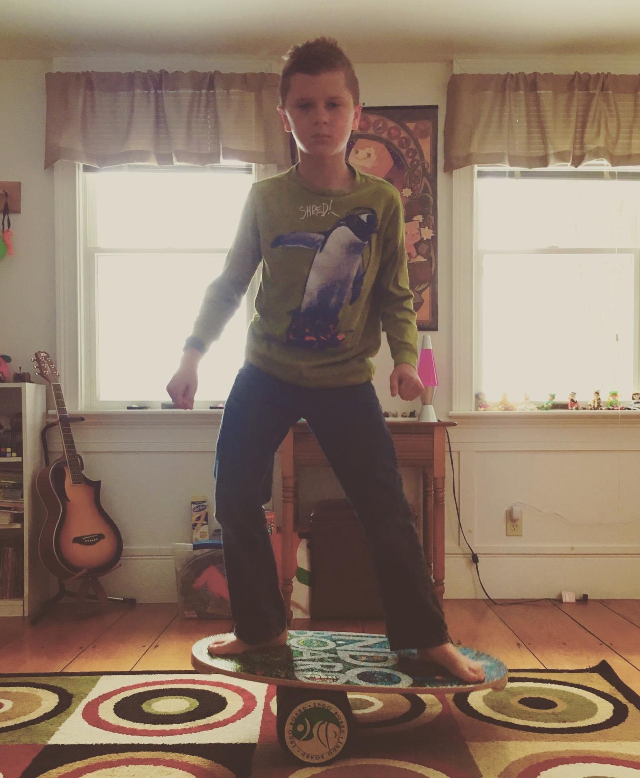 The Original Indo Board - Balance Board Trainer for Core Strength, Stability & Athletic Performance - Surfing, Skateboarding, Snowboarding, Yoga, Physical Therapy & More. Includes Board and Roller. customer photo 1