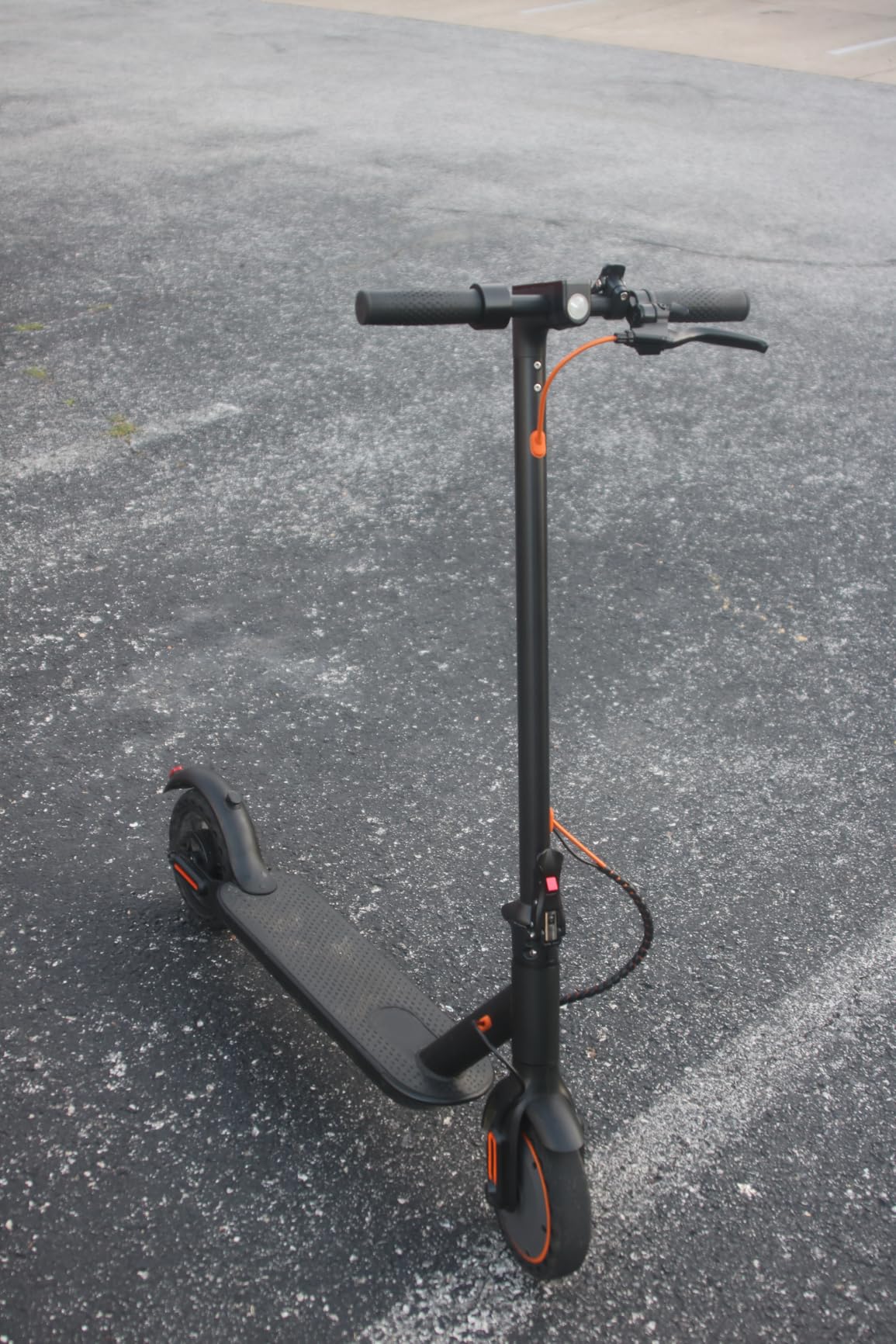 VOLPAM Electric Scooter, 350W/500W Powerful Motor, Long Range 15/17/21/28Miles, 19 Mph Top Speed customer photo 2