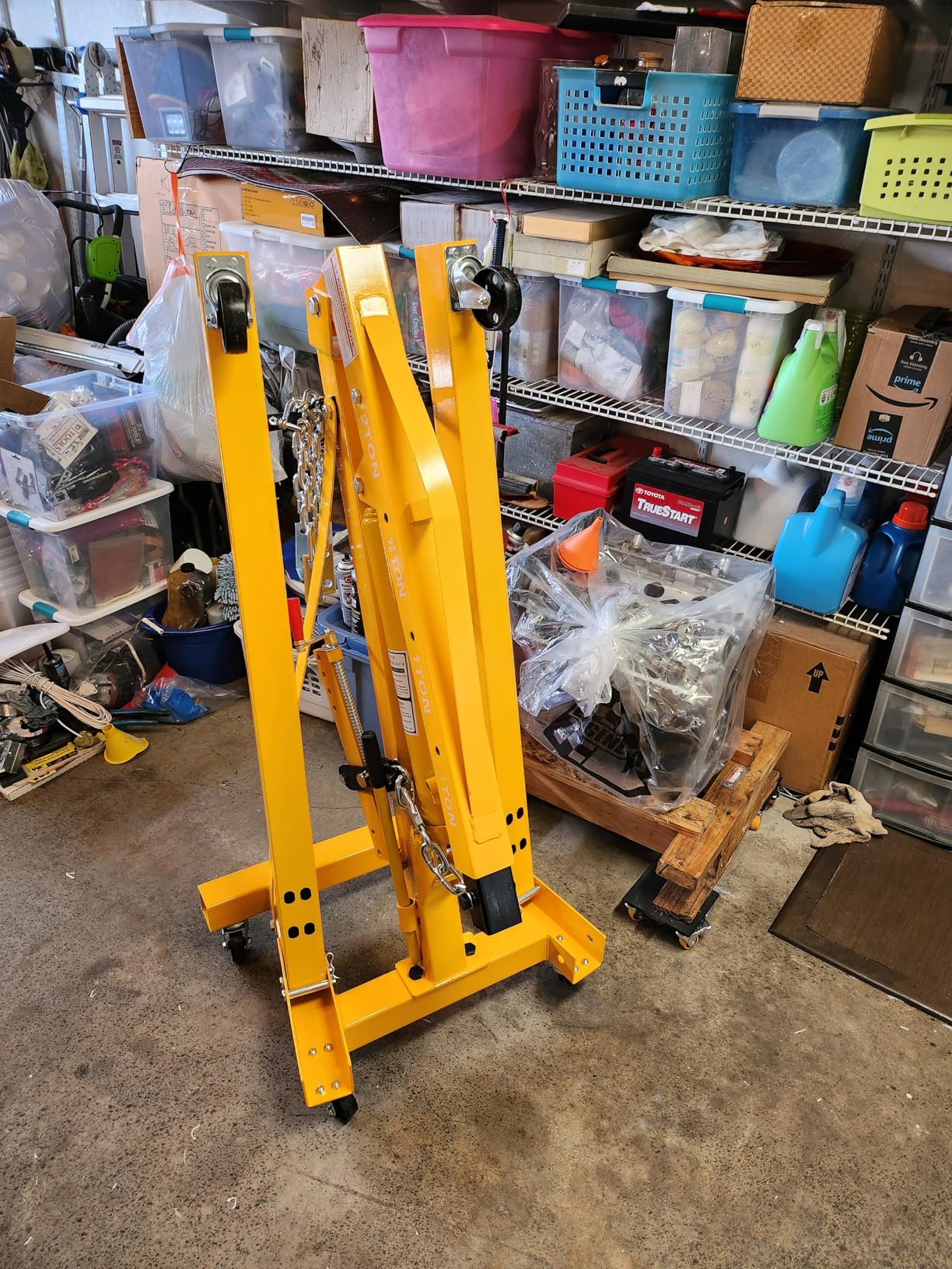 GarveeTech Engine Hoist with Lever, 2 T 4000 Lbs Heavy Duty Folding Cherry Picker Engine Lift Hydraulic Tilting Engine Shop Crane with 6 Iron Caster Wheels Telescopic Boom Hitch, Yellow customer photo 2
