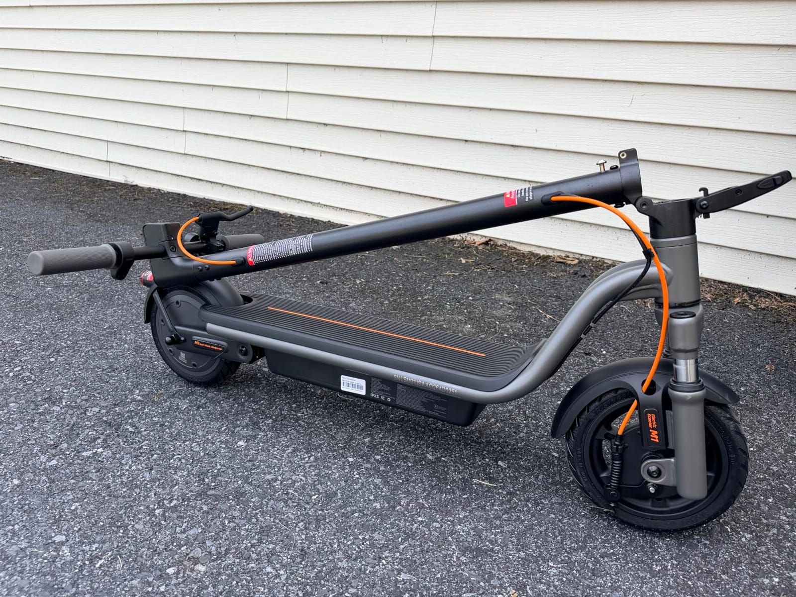 AOTOS M1 Electric Scooter for Adults, 20 MPH Speed & 28 Miles Long Range, 550W Peak Motor, 8.5