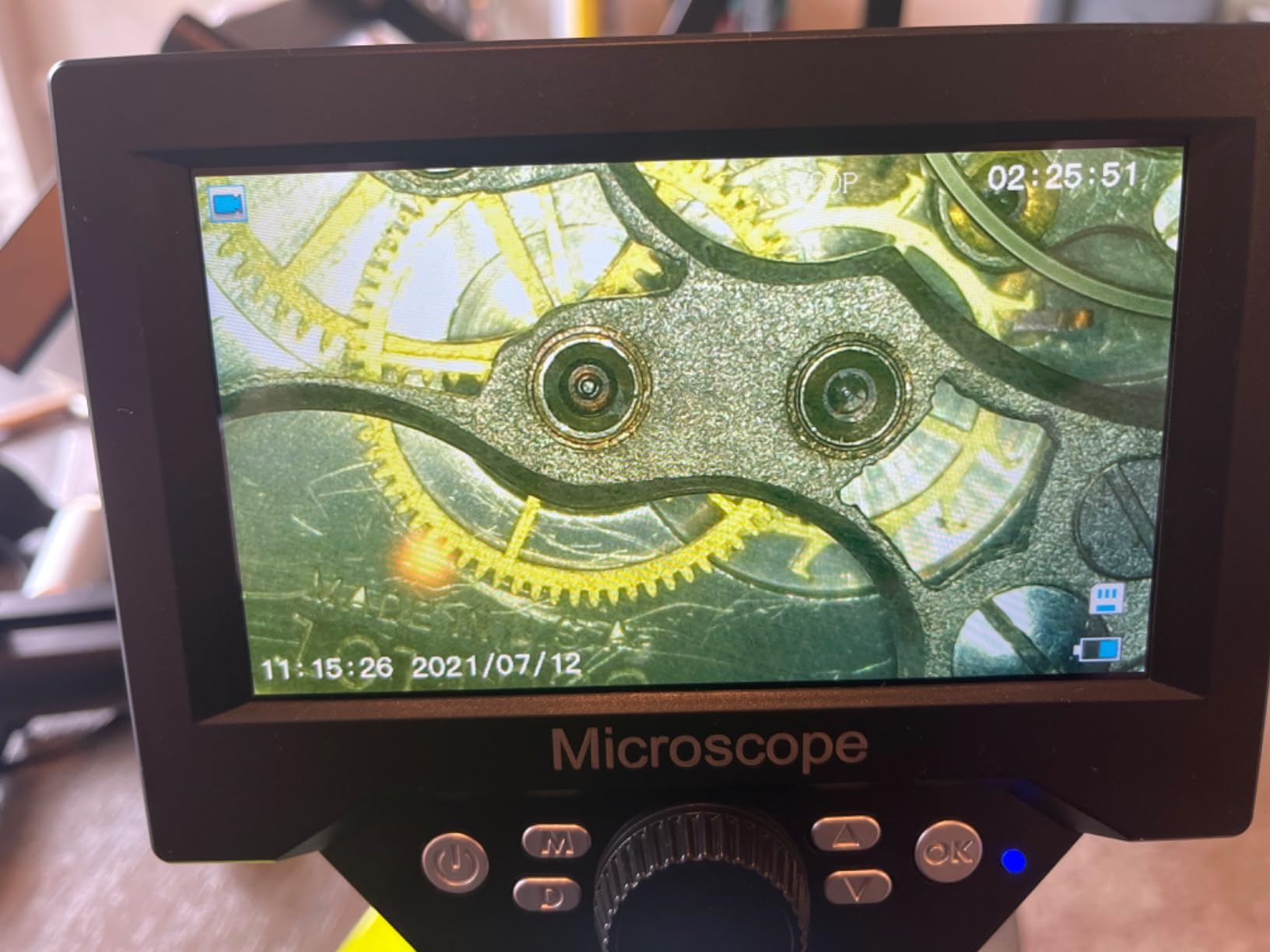 PalliPartners 40x-2000x Biological Compound Trinocular Microscope with 5MP camera, Professional grade optics, bright LED illumination customer photo 2