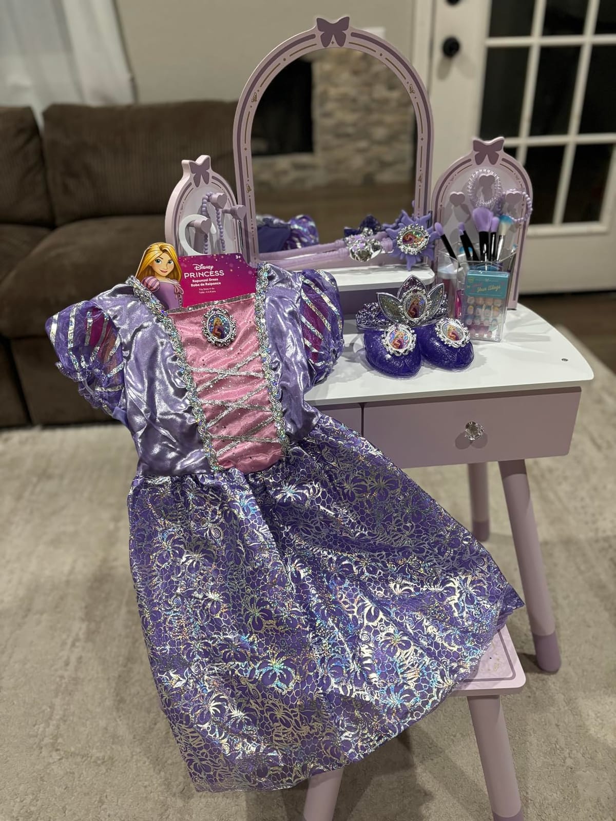 ROBOTIME Pink Kids Vanity Set with Butterfly Mirror Stool Age 3+ customer photo 2