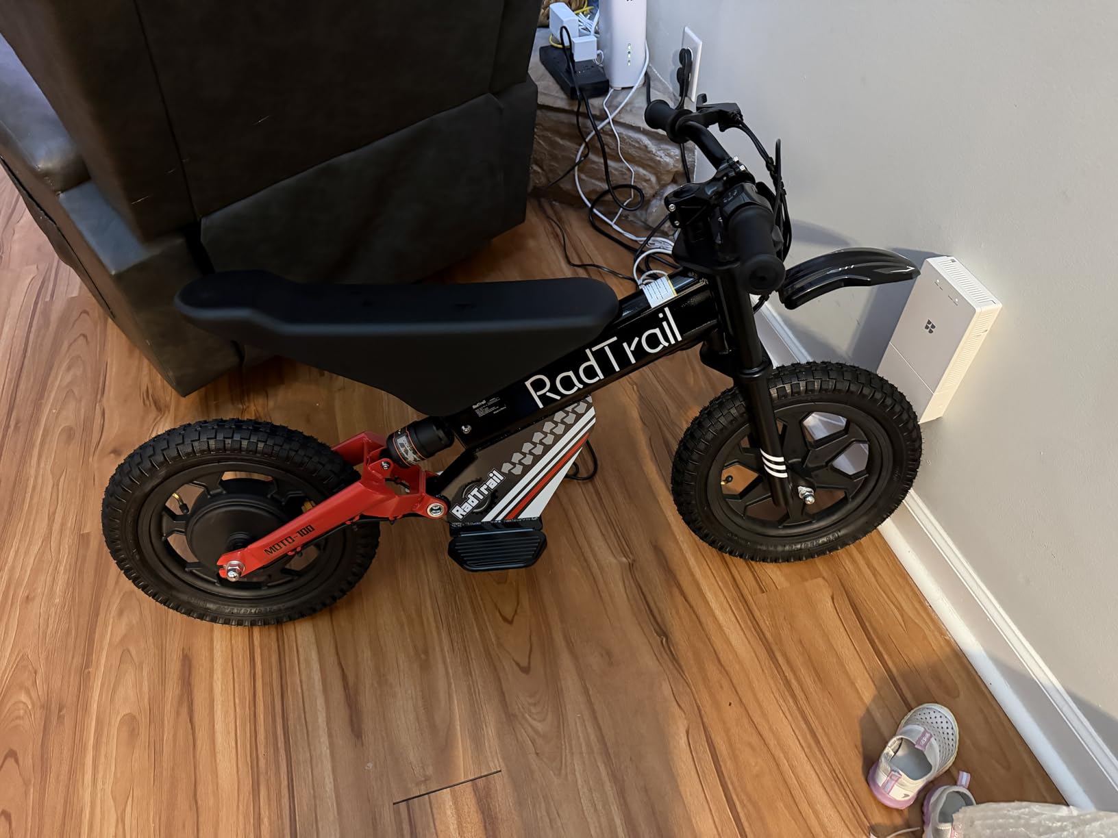 36V Peak 700W Brushless Electric Dirt Bike for Kids, Up to16 MPH & 16 Miles | 16