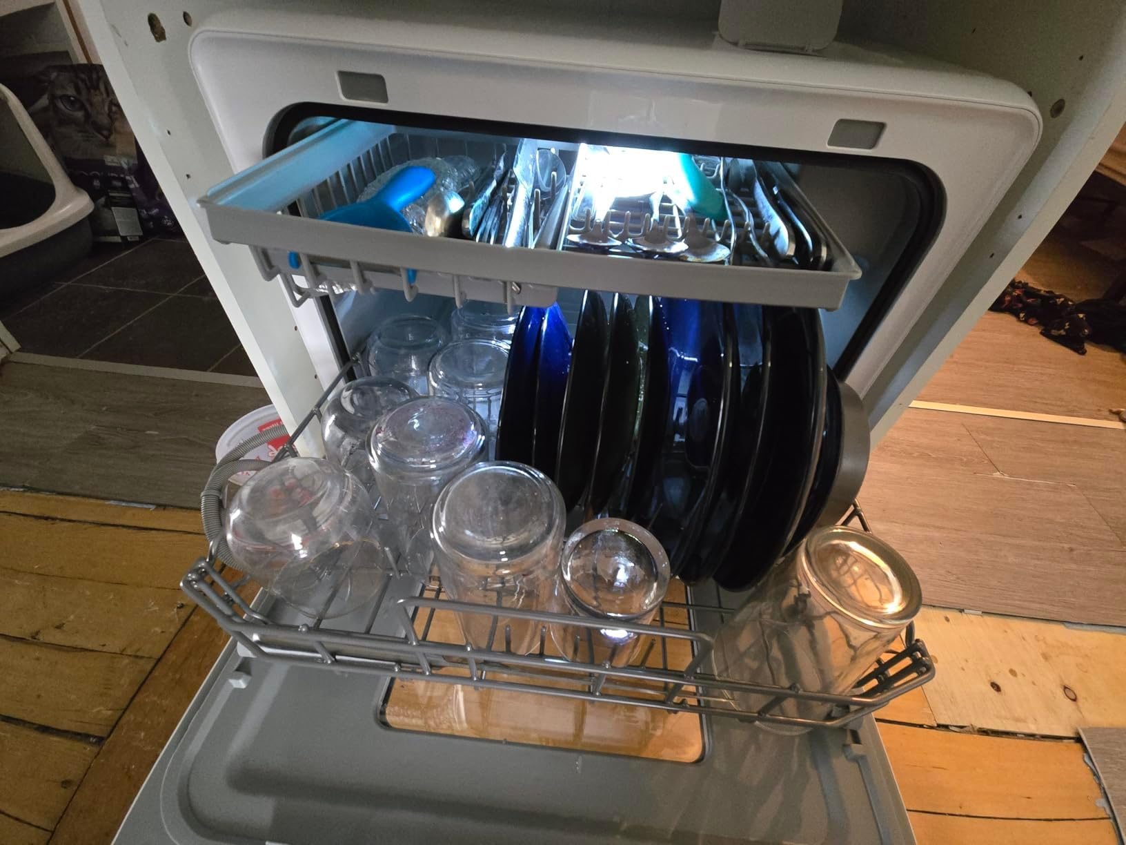 AIRMSEN Large Slim Countertop Dishwasher | Built-in Water Tank | No Hookup Needed, Heated Drying & 72H Air Refresh, 12H Delay Start, Built-in Water Softener, 3 Spray Arms & 2-Level Rack customer photo 1
