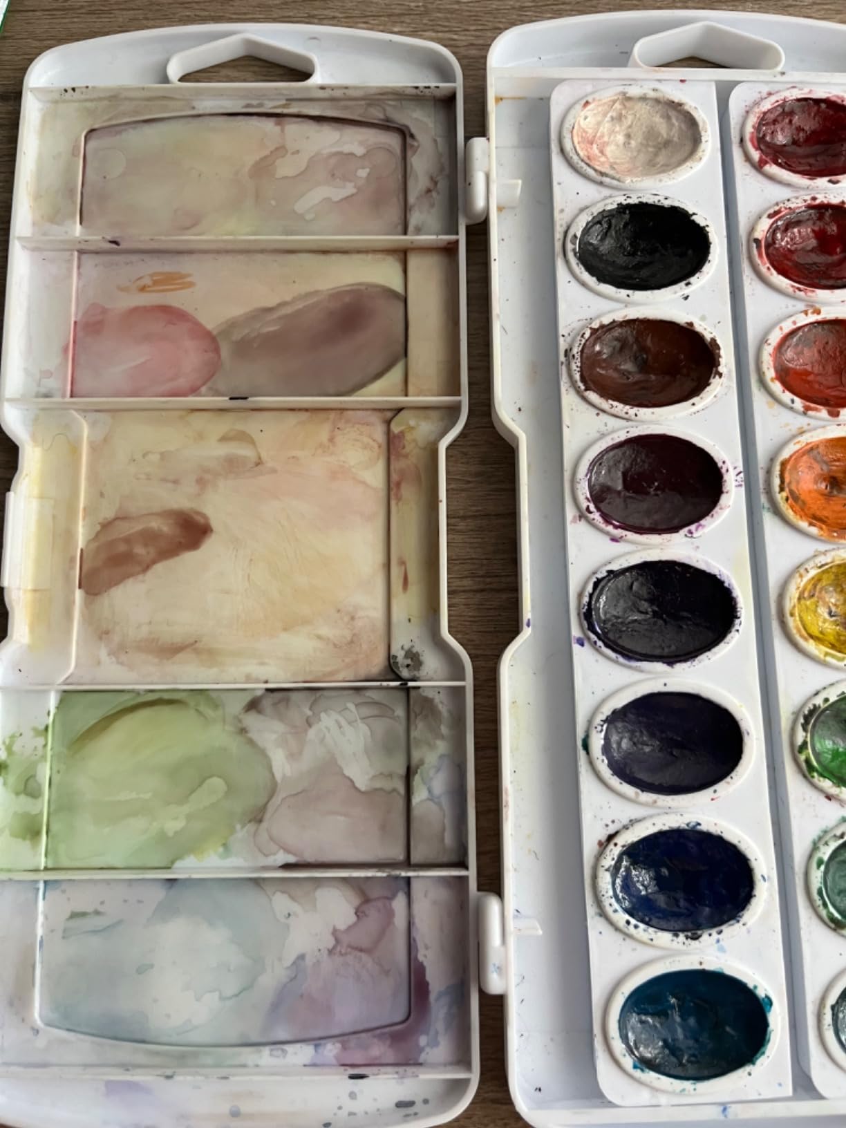 Prang Oval Pan Watercolor Paint Set, 8 Assorted Colors, 1 Count | Perfect for painting, art lessons, crafts and creative projects customer photo 1