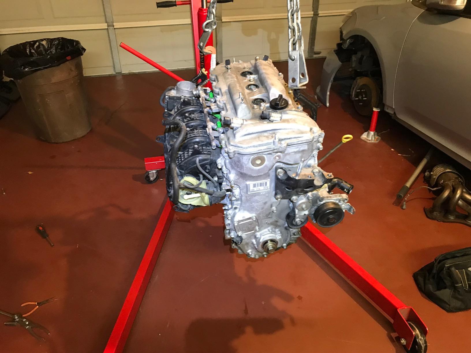 BIG RED 3 Ton (6,000 lb) Capacity Hydraulic Long Ram Jack with Single Piston Pump and Clevis Base (Fits: Garage/Shop Cranes, Engine Hoists, and More) w/Handle, Red, T30306 customer photo 1