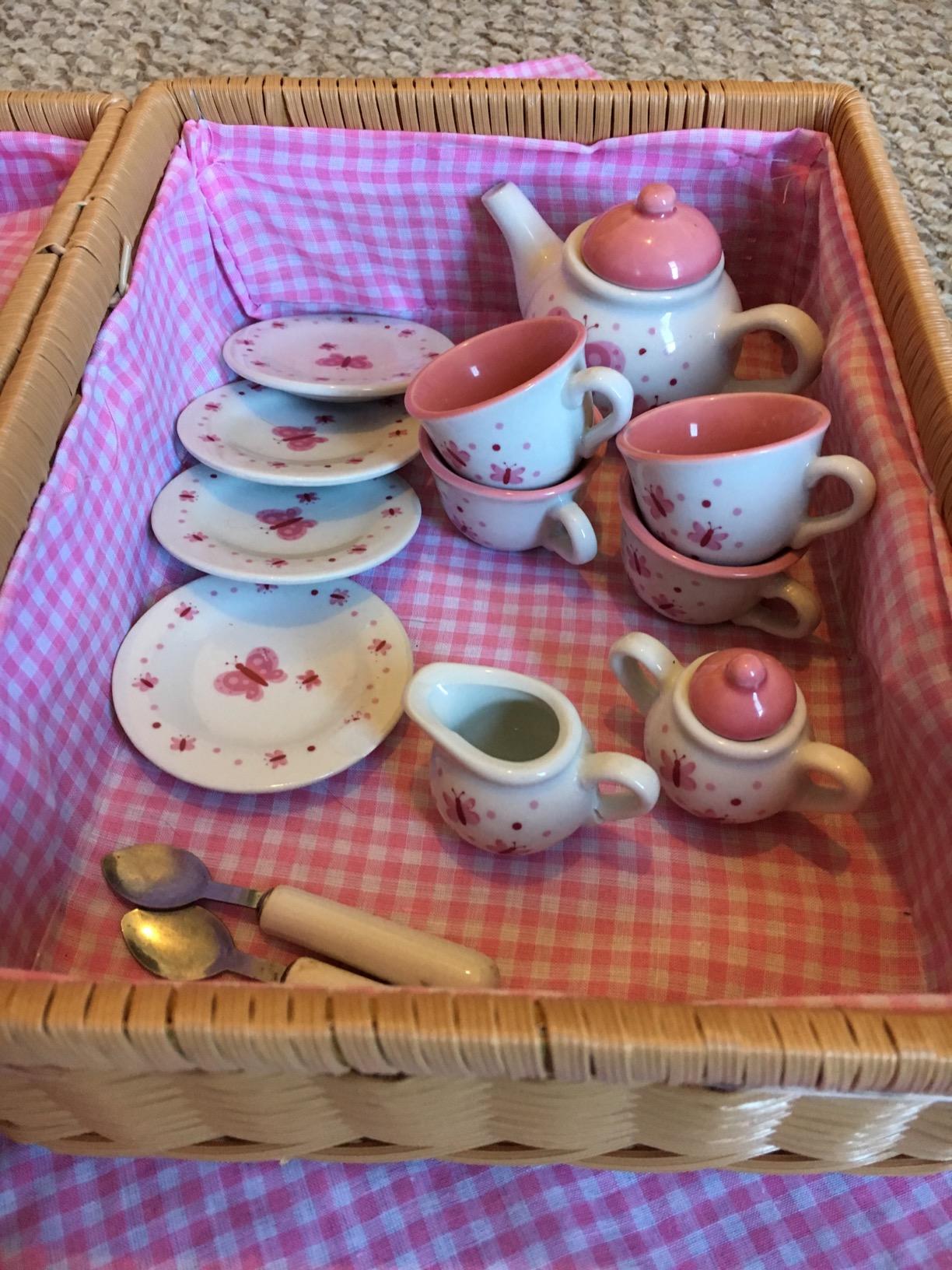 Schylling Butterfly Tea Set Basket - 23 Piece Miniature Porcelain Set with Picnic Basket - Includes Service for Four - Ages 8 and Up customer photo 2