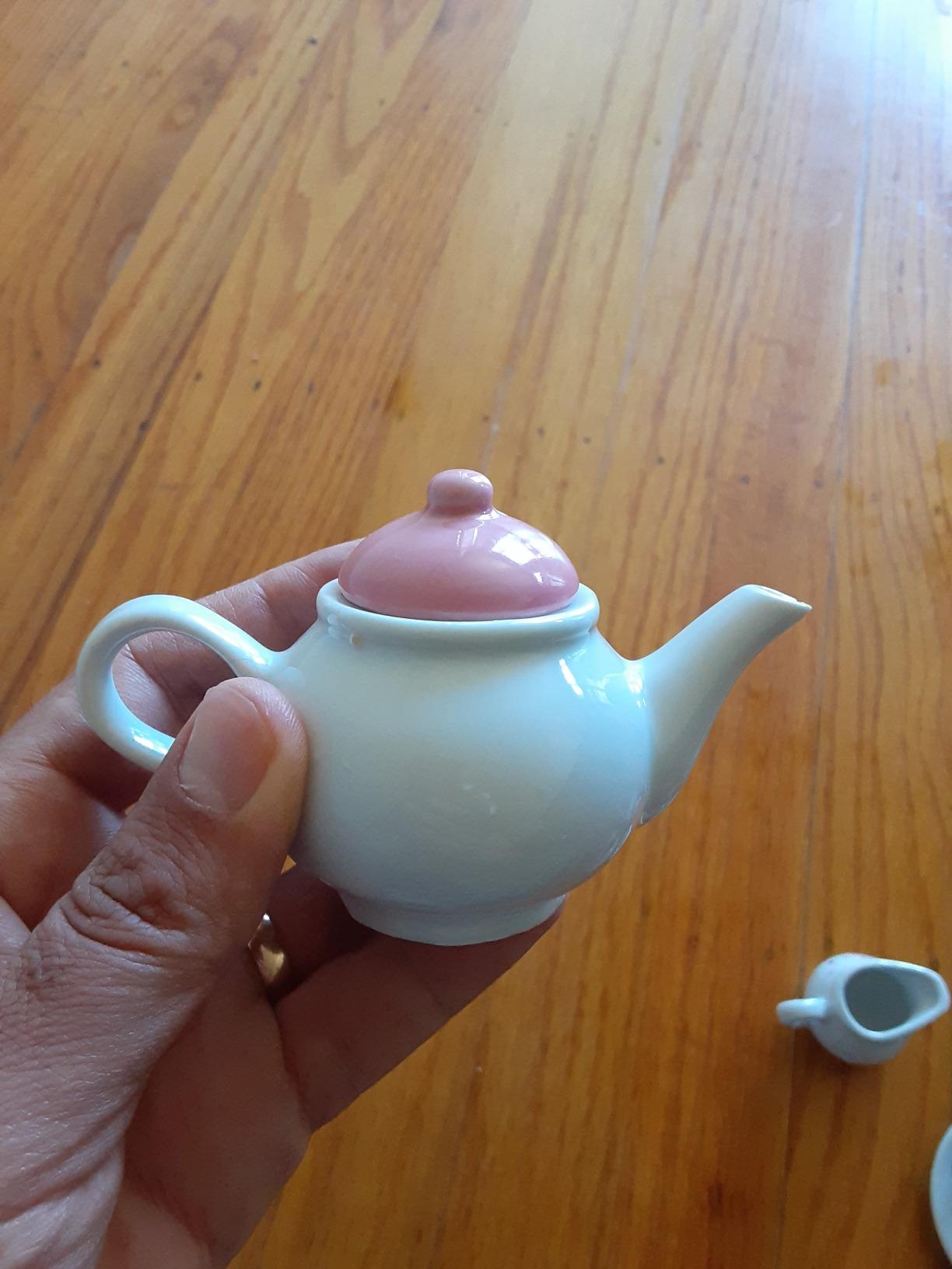 Schylling Butterfly Porcelain Tea Set customer photo 2