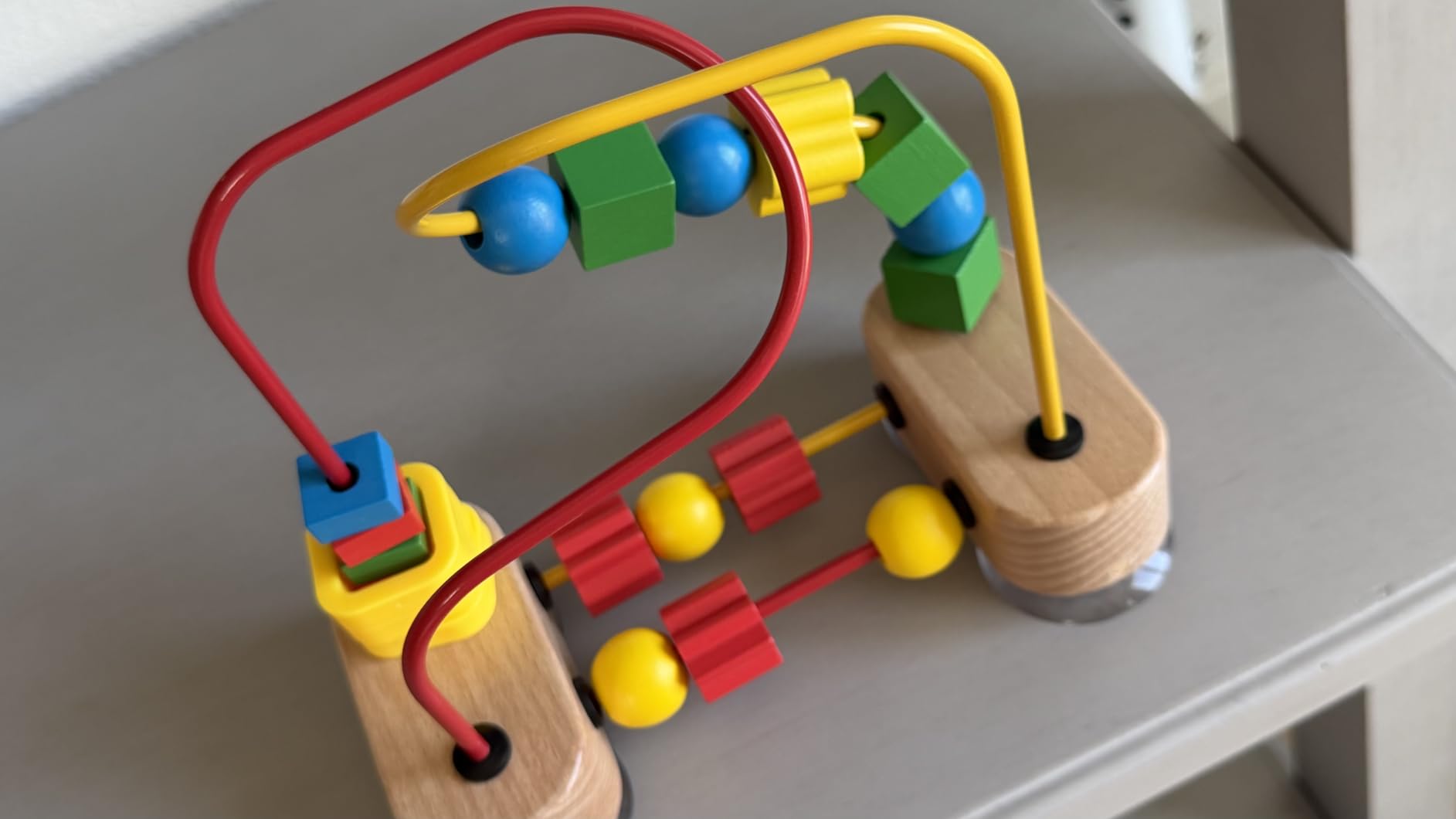 Melissa & Doug First Bead Maze - Wooden Educational Baby Toy with Suction Cups, for Floor, High Chair or Toddler Table, Toddler Toys for Girls & Boys Ages 1+ customer photo 1